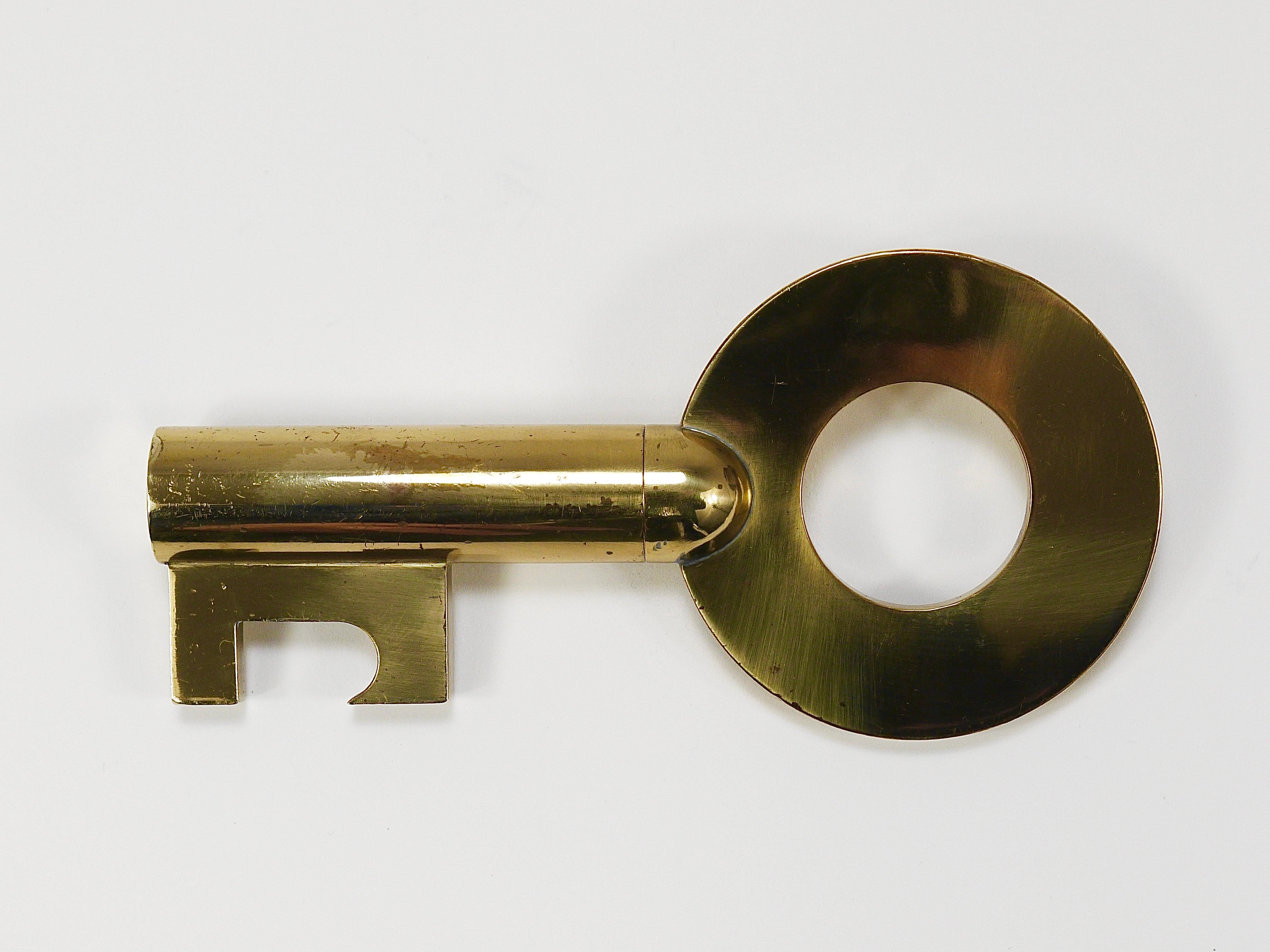 Carl Auböck Modern Key Großer Messingkorkenzieher, Flaschenöffner, Österreich, 1950er Jahre im Angebot 7