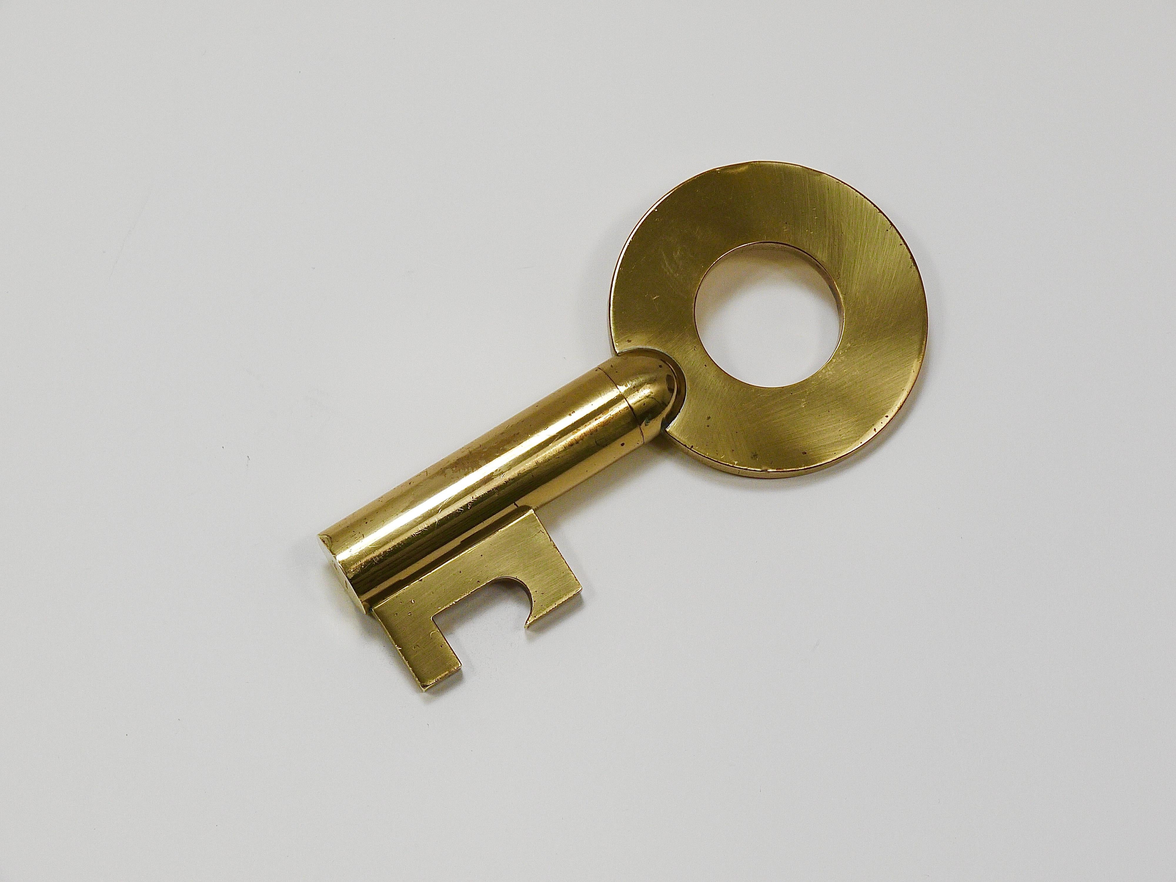 Carl Auböck Modern Key Großer Messingkorkenzieher, Flaschenöffner, Österreich, 1950er Jahre im Angebot 10