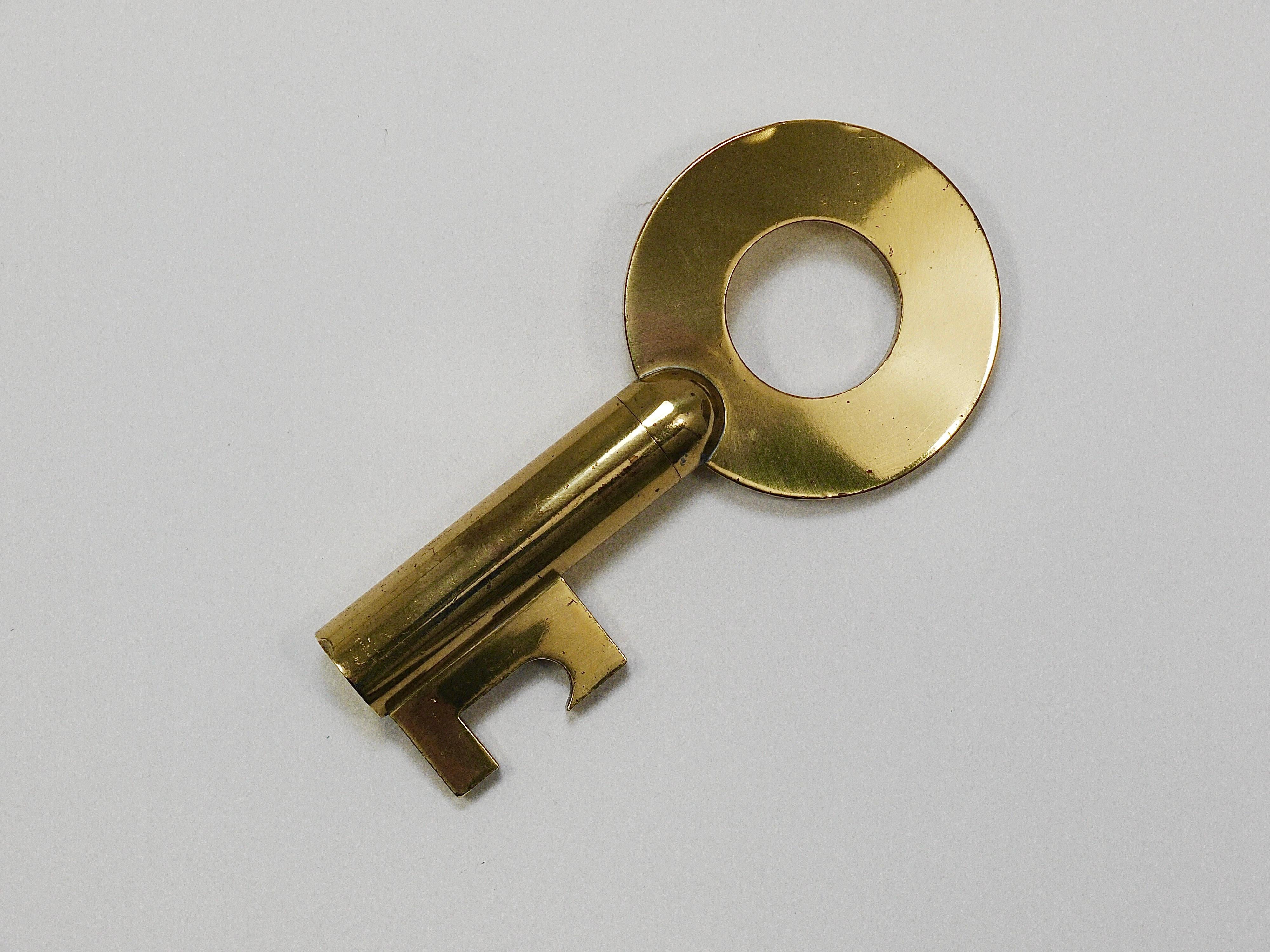 Carl Auböck Modern Key Großer Messingkorkenzieher, Flaschenöffner, Österreich, 1950er Jahre im Angebot 11