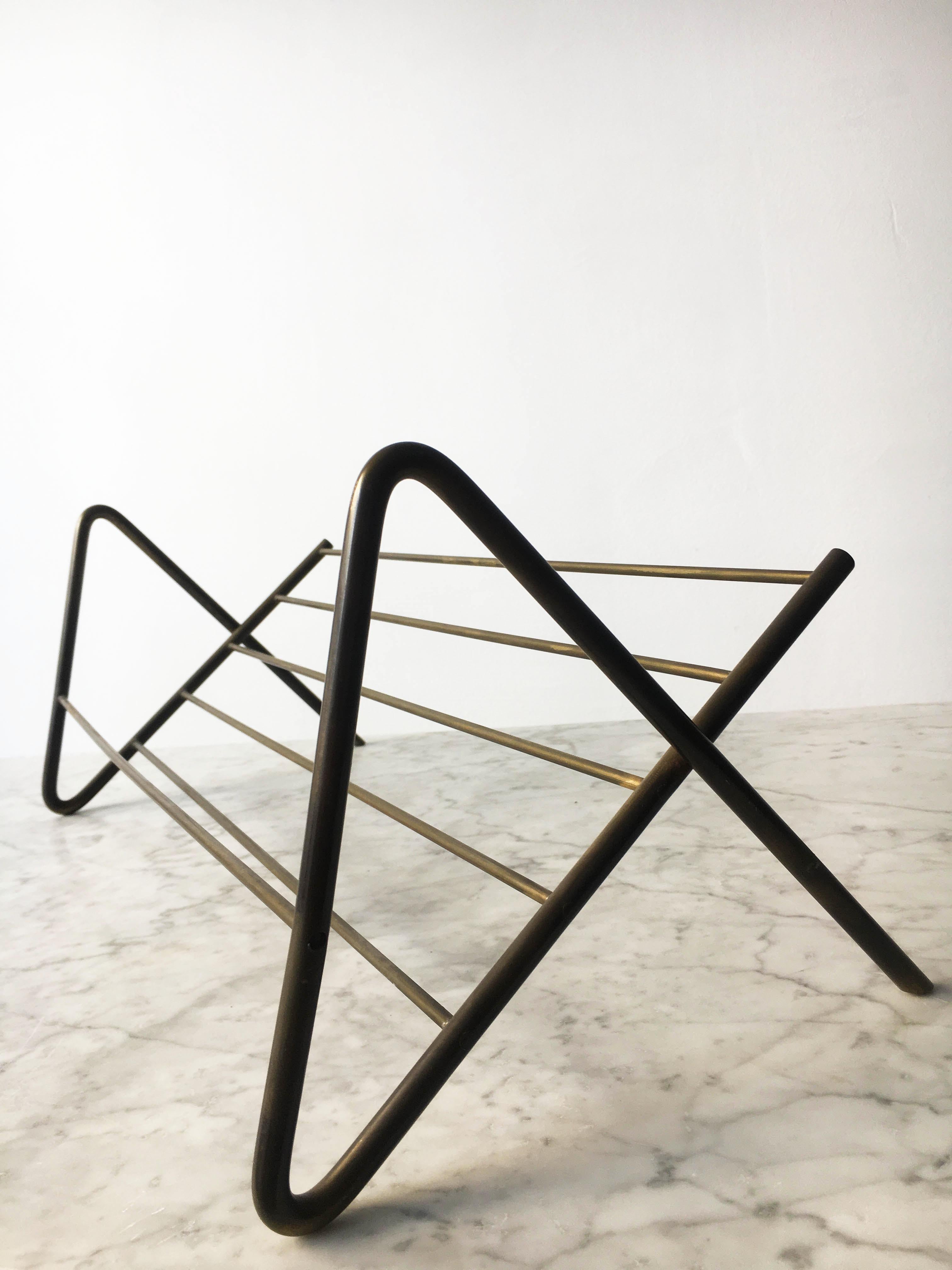 Carl Auböck Modernist Book Stand, Brass, Austria, 1950s In Good Condition For Sale In Vienna, Vienna
