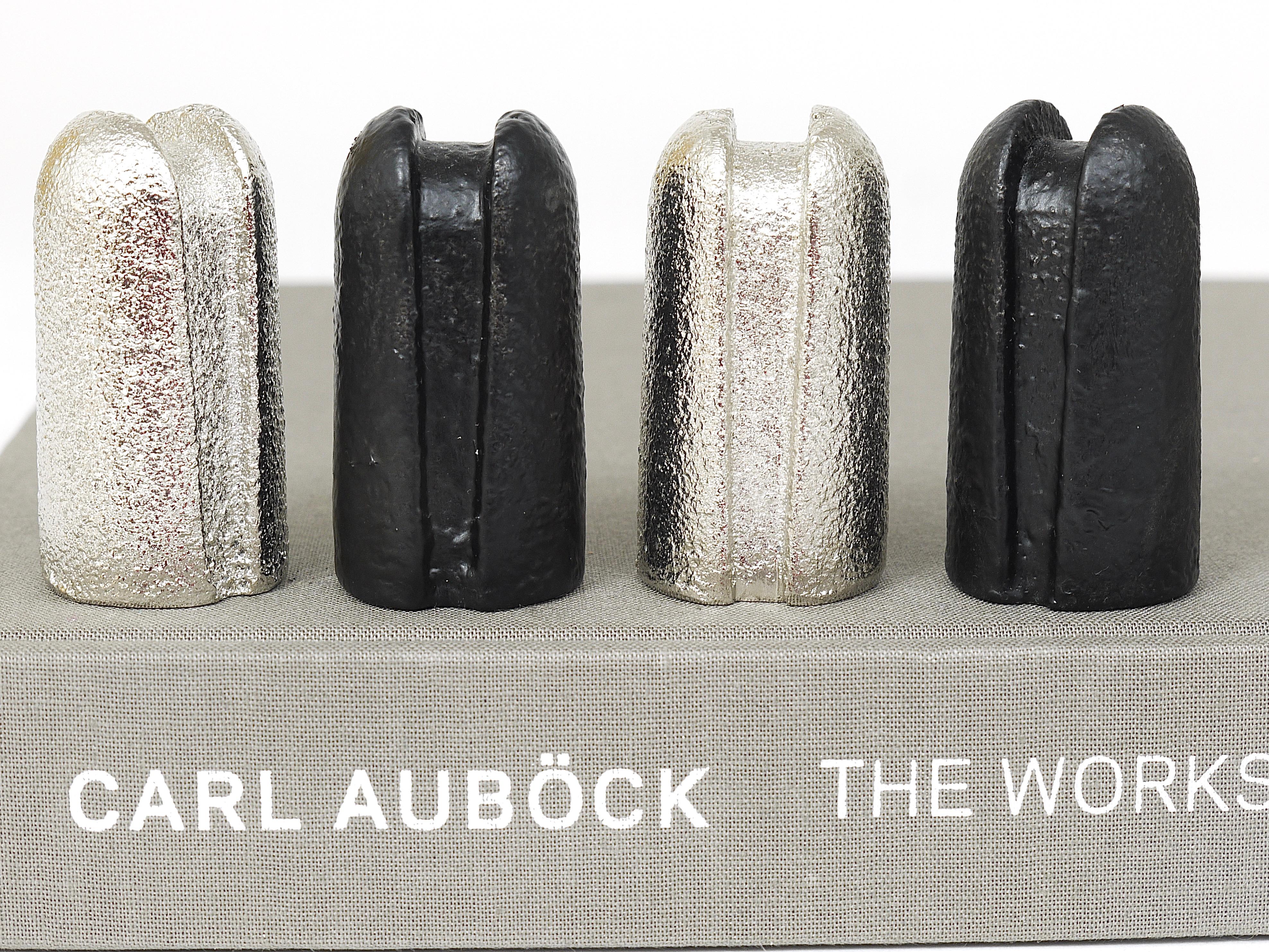 Jeu d'échecs moderniste Carl Aubock en fonte avec planche en cuir faite à la main en vente 7