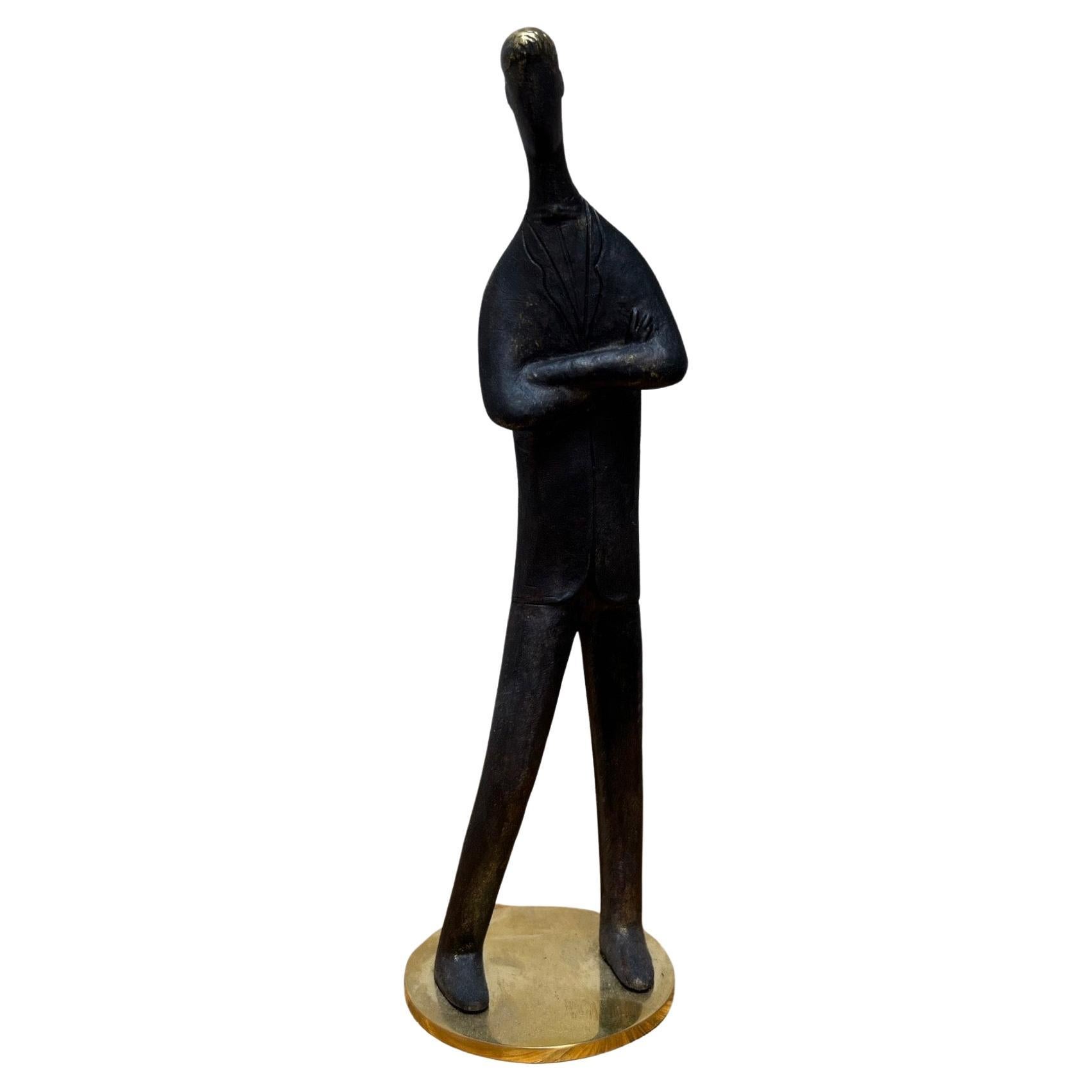 Scultura in ottone patinato Carl Aubock 