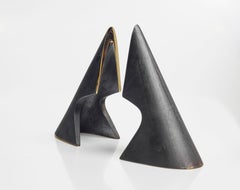 Carl Auböck Paire de serre-livres #4099 "Wedge", Autriche 2022