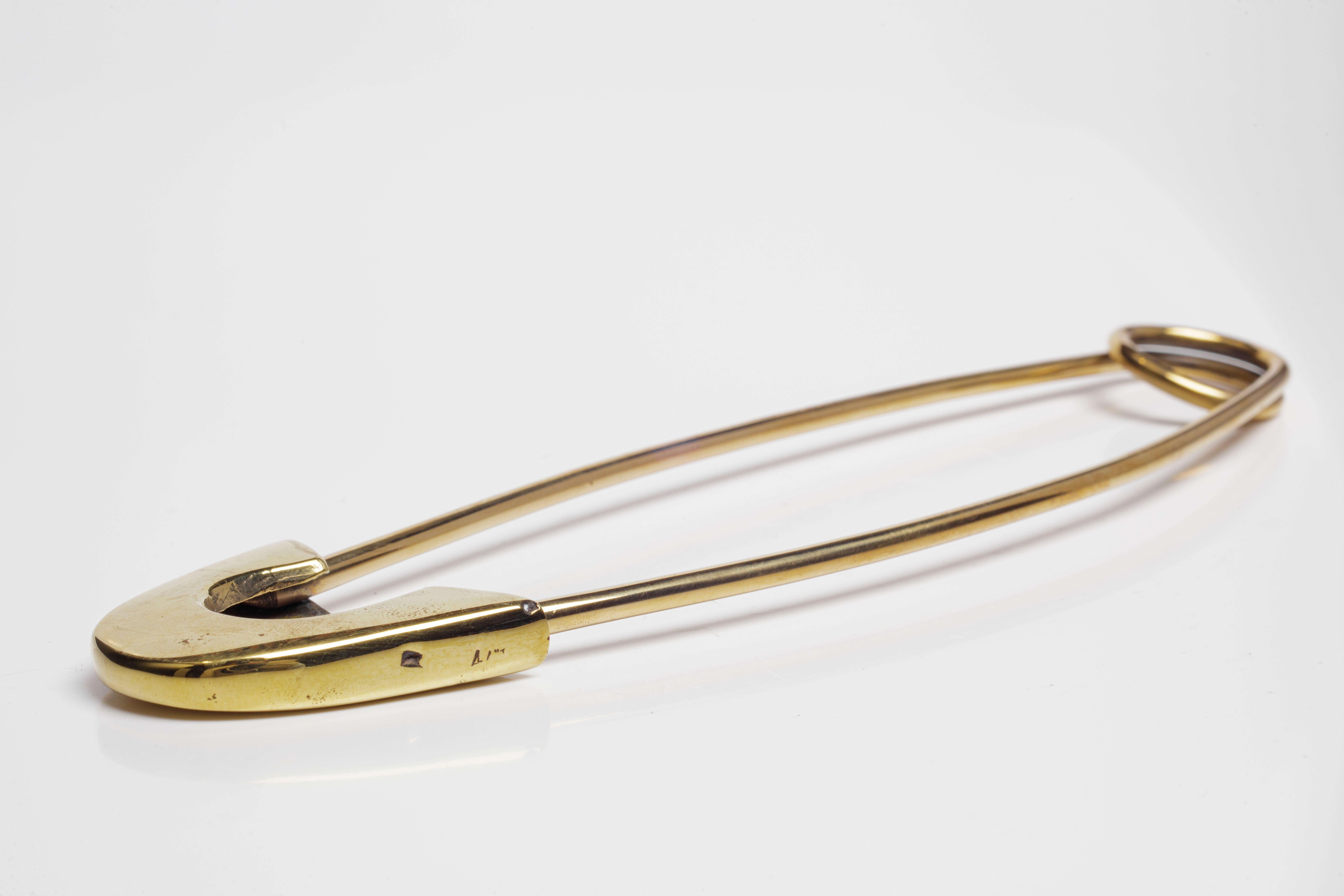 Carl Auböck Paperweight #4992-3 Safety Pin, Austria In New Condition For Sale In Berlin, DE