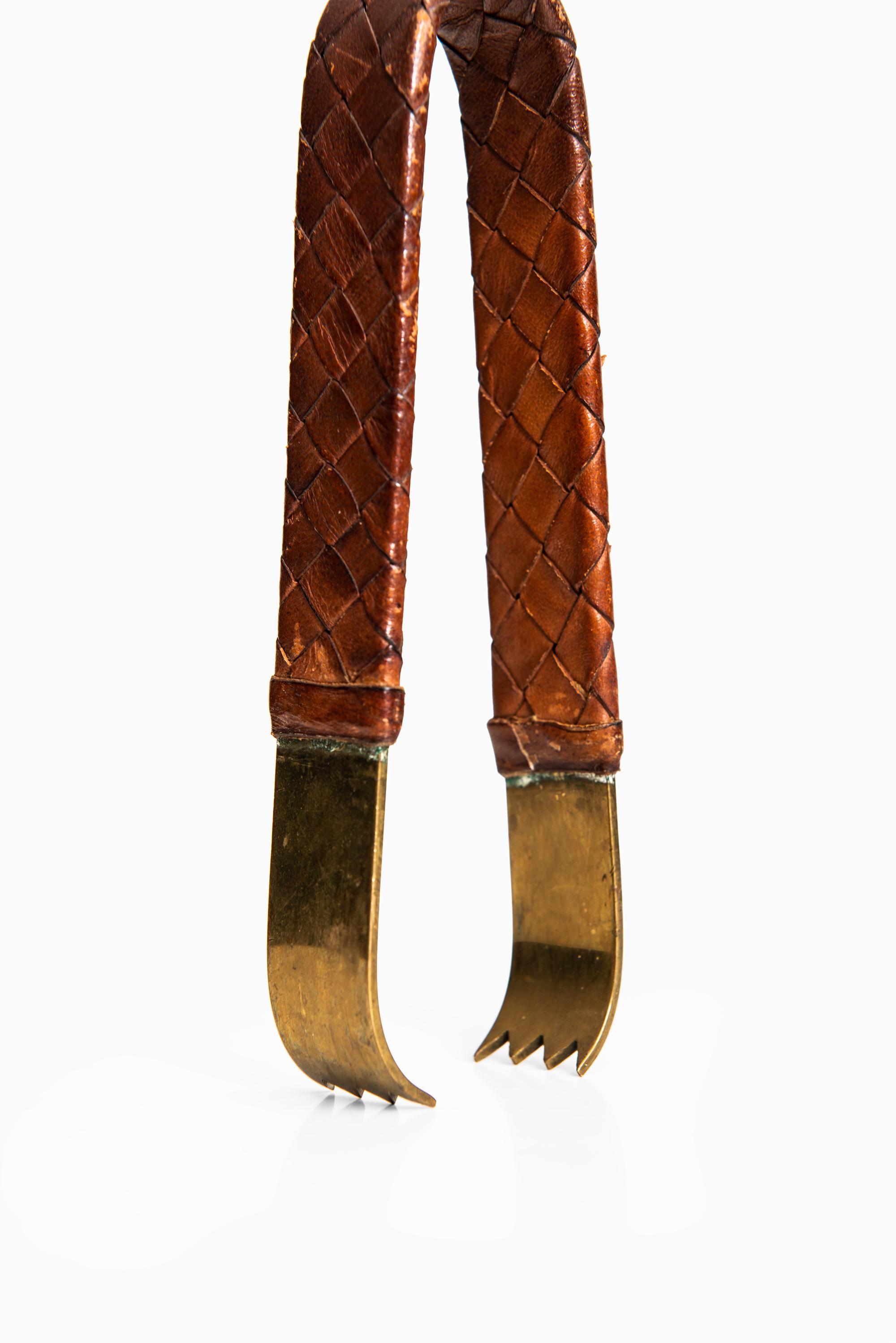 Carl Auböck Pincer in Braided Leather and Brass In Good Condition In Limhamn, Skåne län