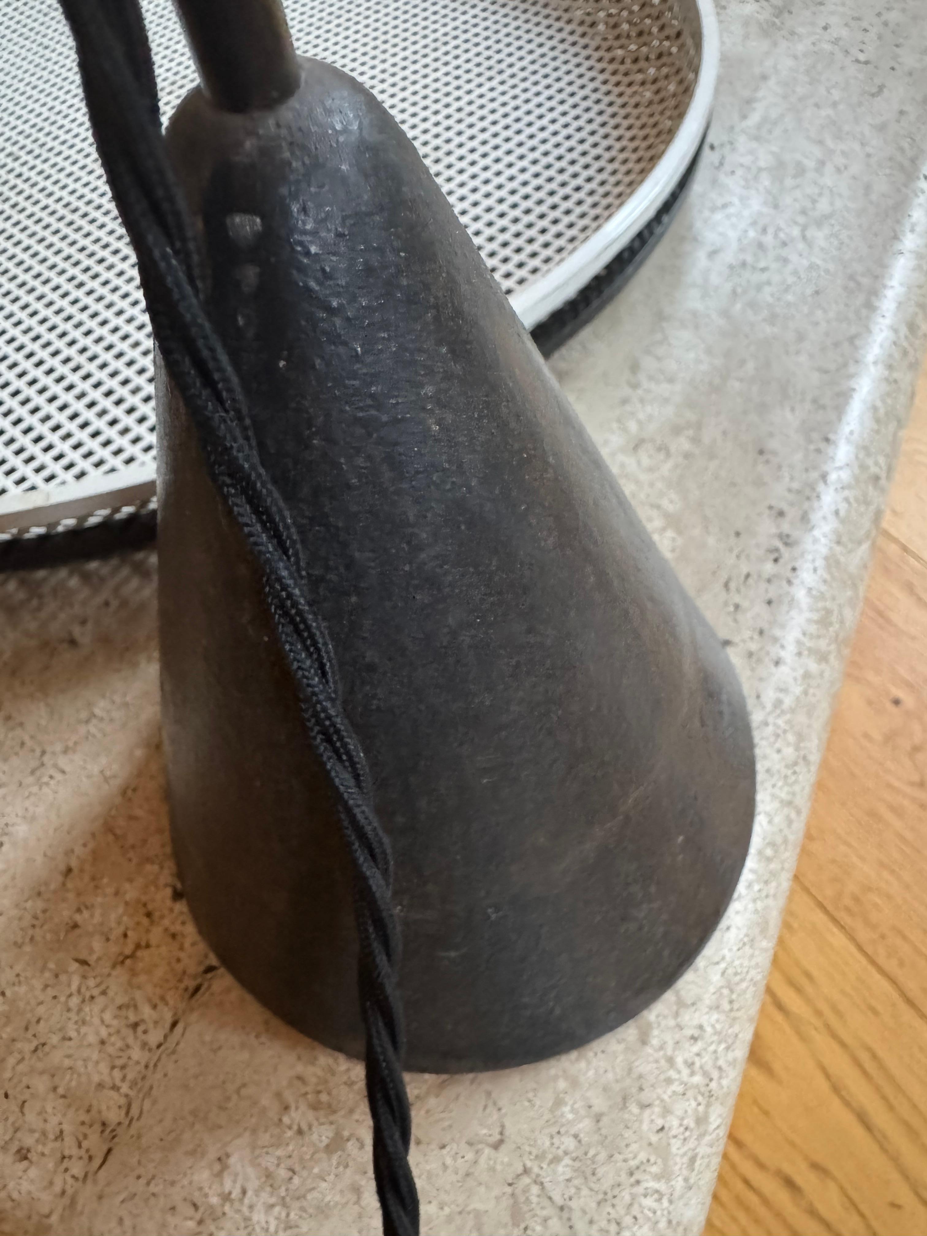 Lámpara de pie Carl Aubock rara 1ª edición Vice Versa en venta 1