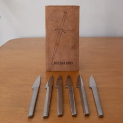 Cuchillos Inoxidables Carl Aubock de Amboss con Funda de Cuero de Gremio Austriaco