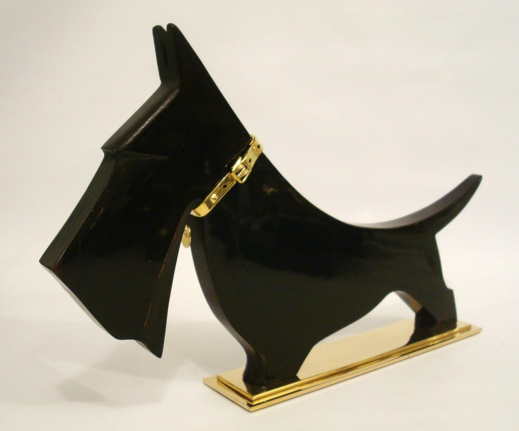 Ottone Scultura in stile Scotch Terrier Art Deco degli anni '20 di Carl Auböck in vendita