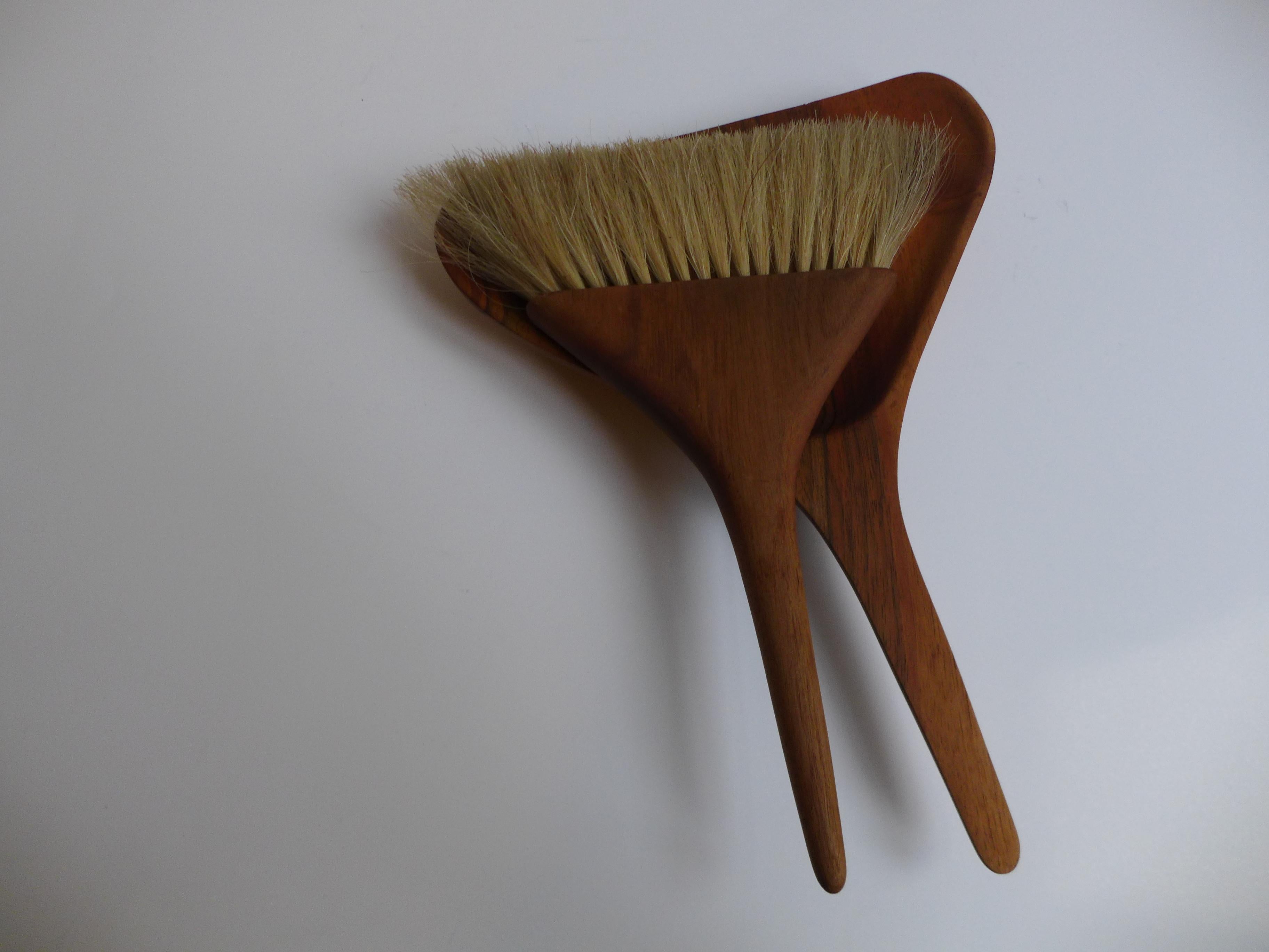 Cepillo de mesa Carl Aubock 1950 Austria Avellano en venta