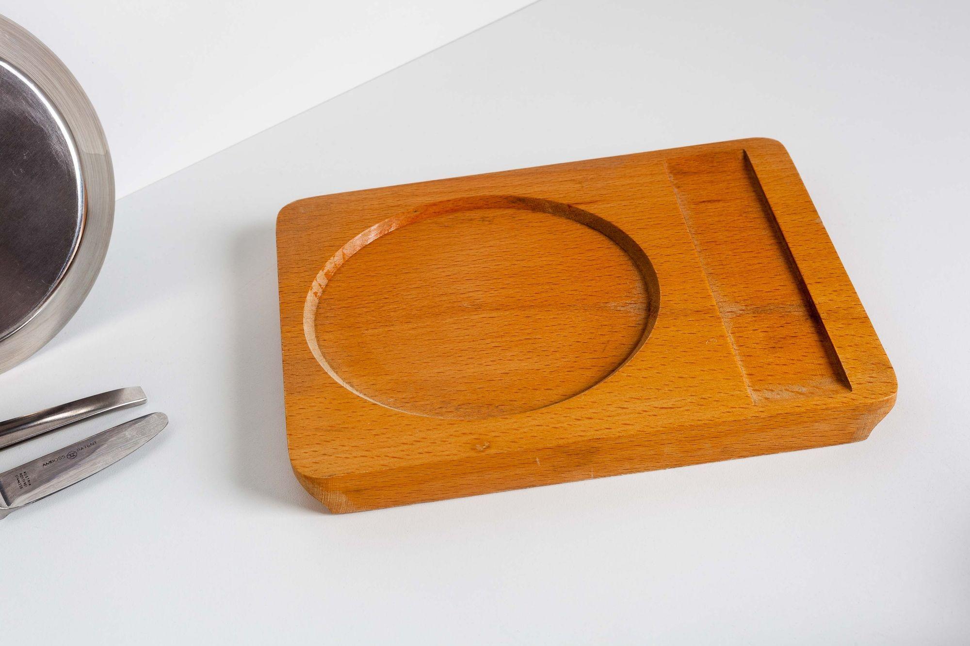 Carl Aubock Tableware Service Tray and Skillet for Two with Amboss 2060 In Good Condition For Sale In Chicago, IL