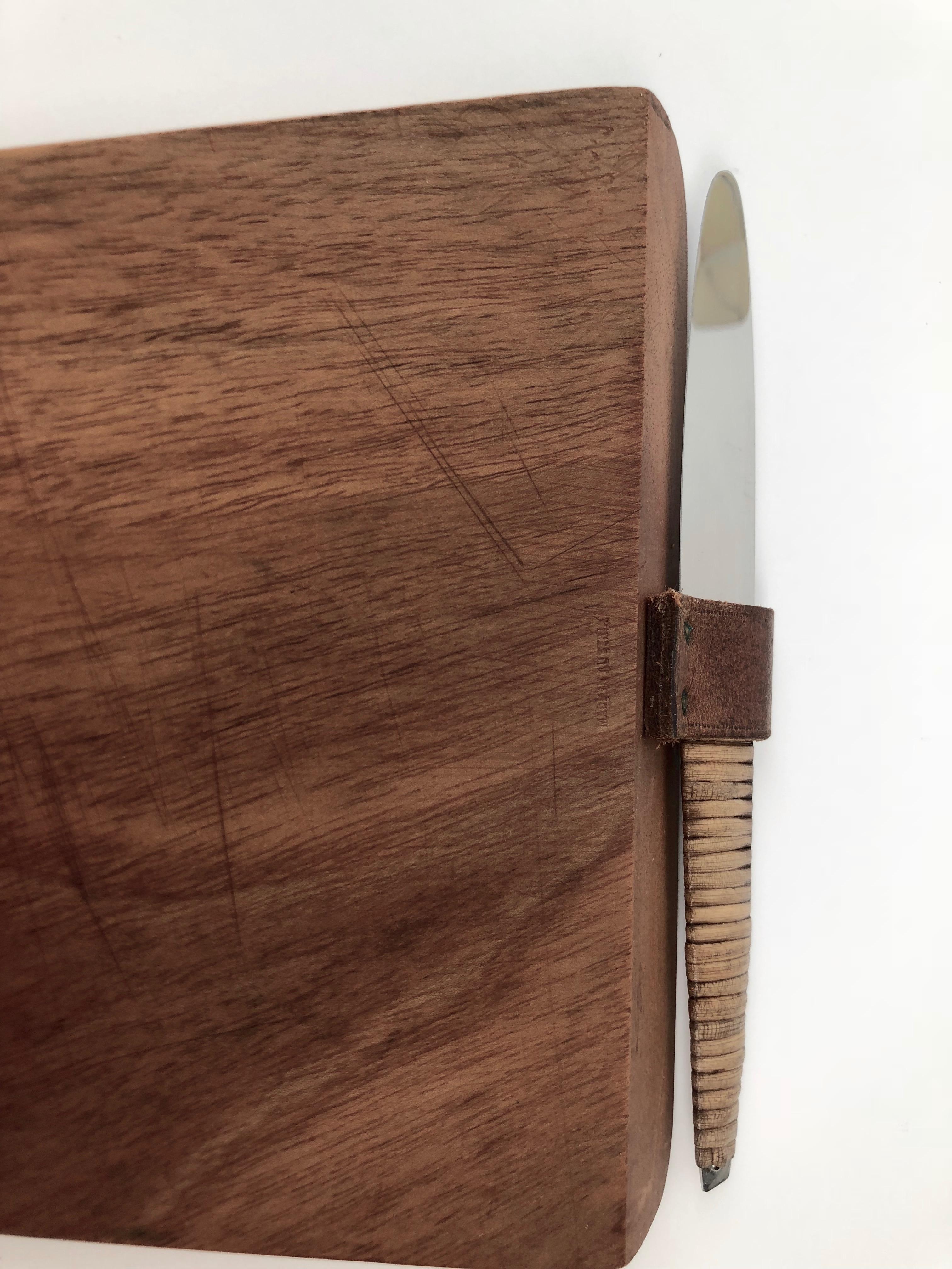 Austrian Carl Auböck Triangular Walnut Cutting Board with Amboss Knife For Sale