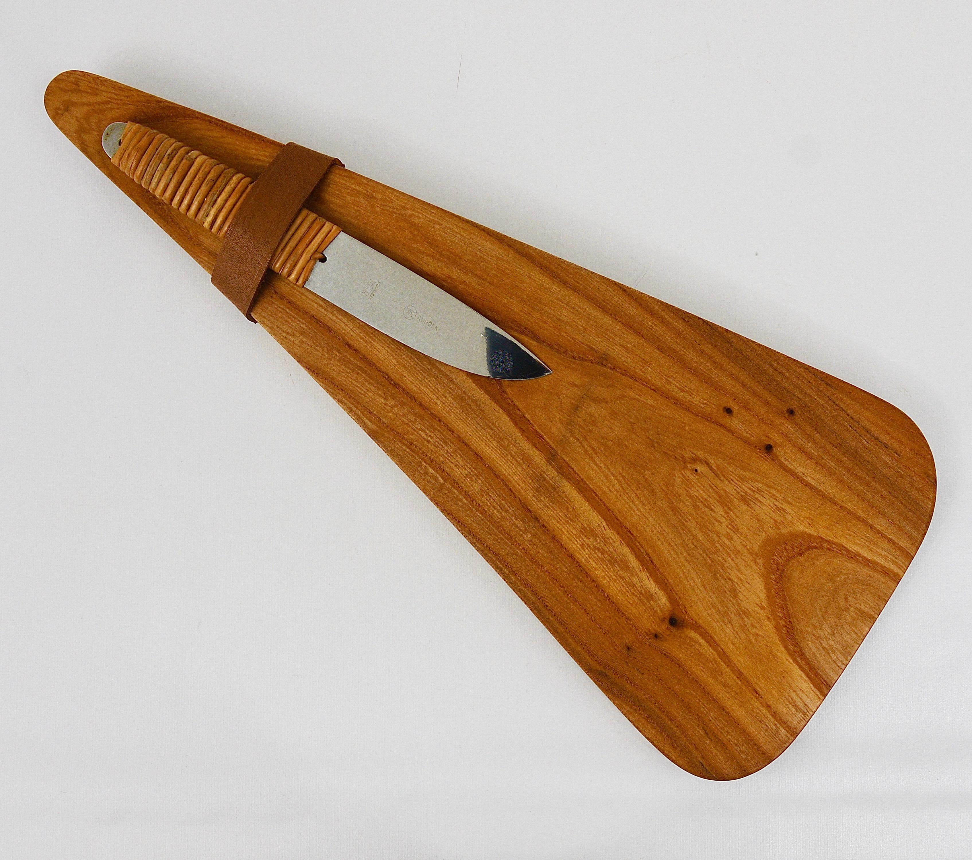 Mid-20th Century Carl Aubock Triangular Walnut Cutting Board with Wickerwork Handle Knife, 1950s For Sale