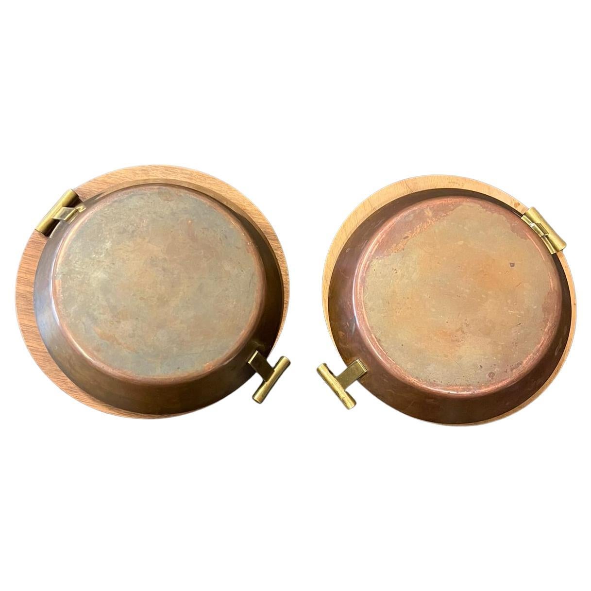 Copper Carl Auböck, Two Pans with Wooden Plate, 1960s, Vienna Austria For Sale