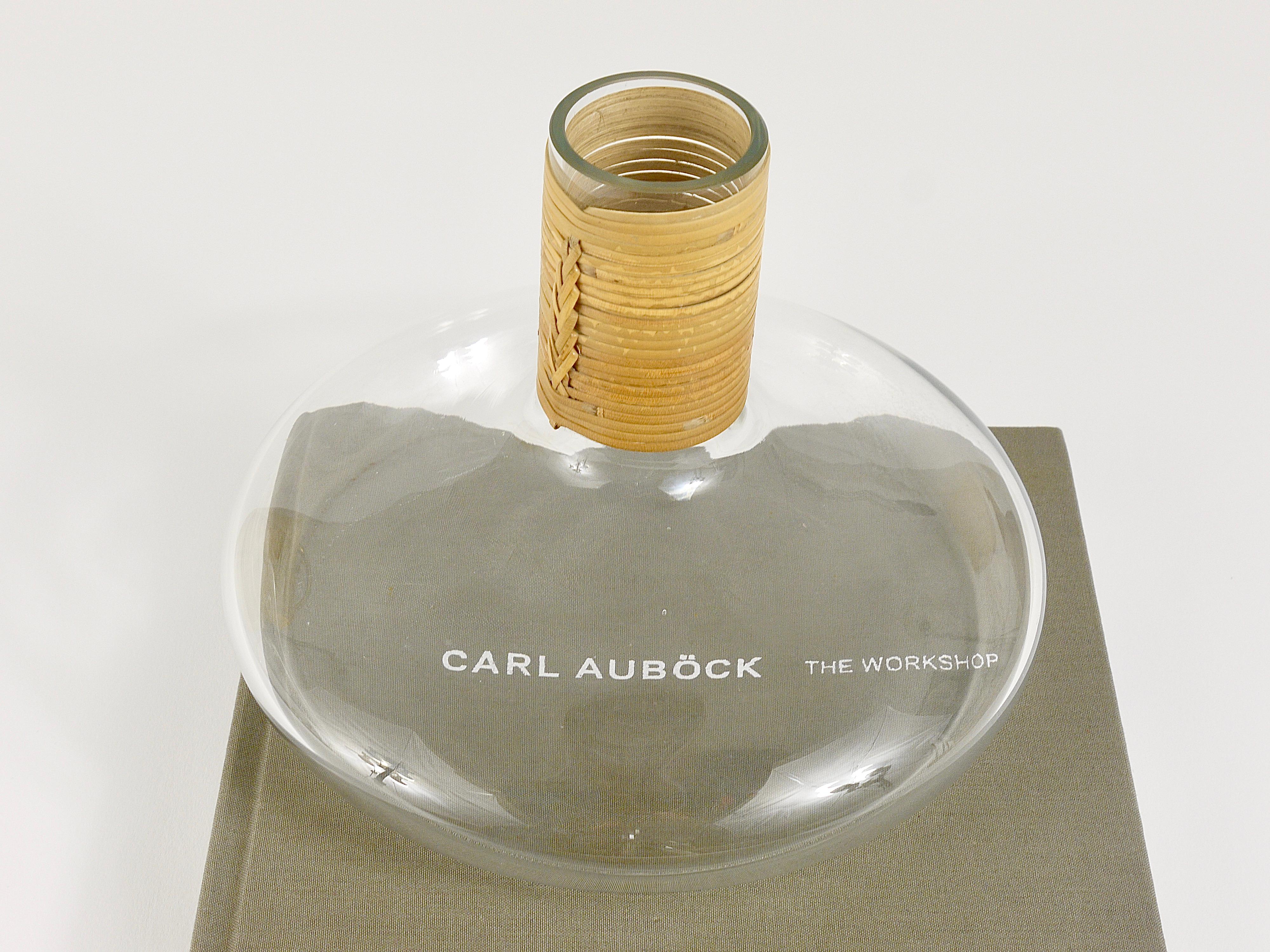 Vaso o decanter Carl Aubock con piano in vimini, metà del secolo scorso, Austria, anni '50 In condizioni buone in vendita a Vienna, AT