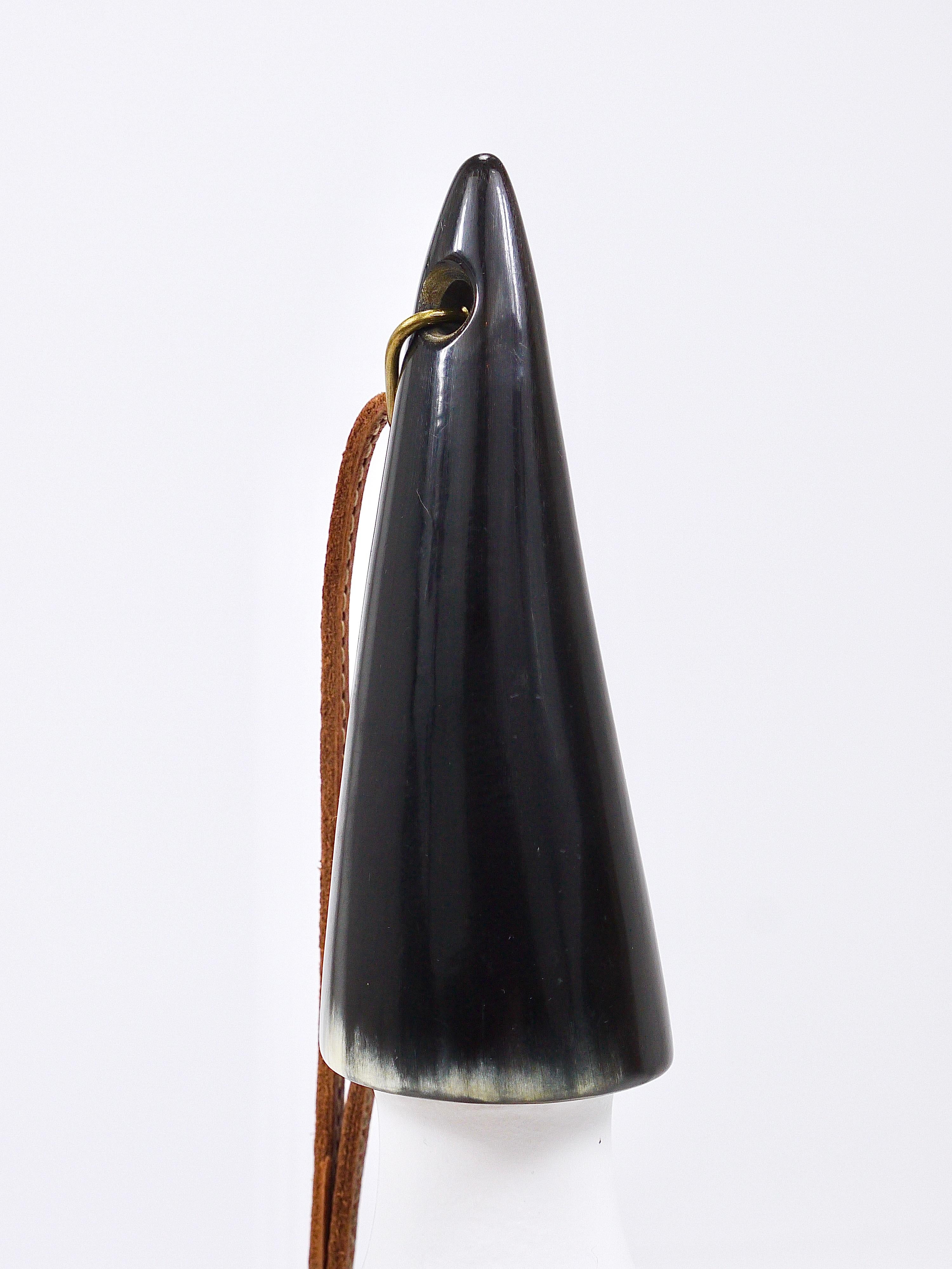 Tappo per bottiglia Carl Auböck Vienna, Horn, pelle, sughero, metà del secolo scorso, Austria, 1950 in vendita 6