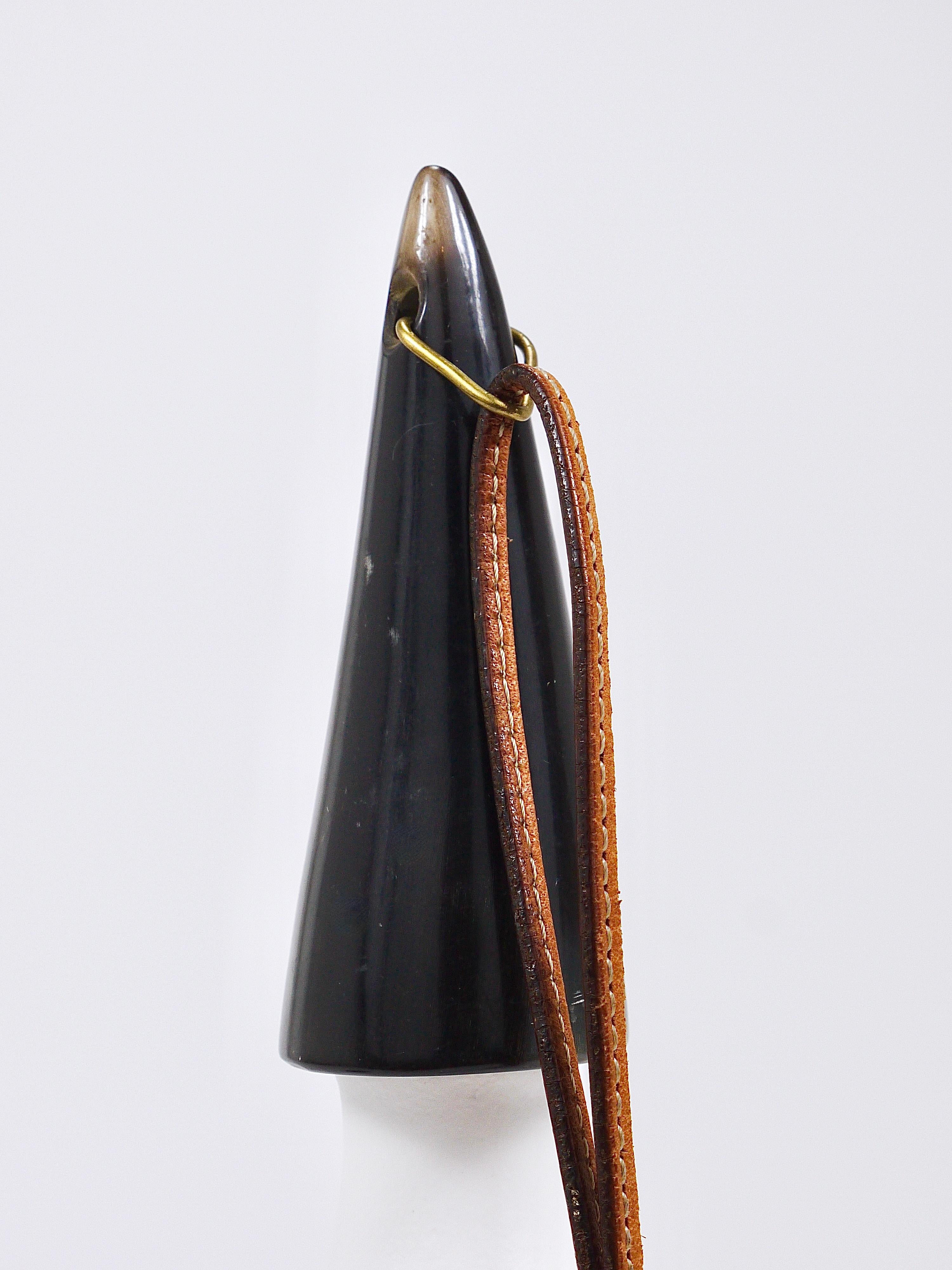Tappo per bottiglia Carl Auböck Vienna, Horn, pelle, sughero, metà del secolo scorso, Austria, 1950 in vendita 12