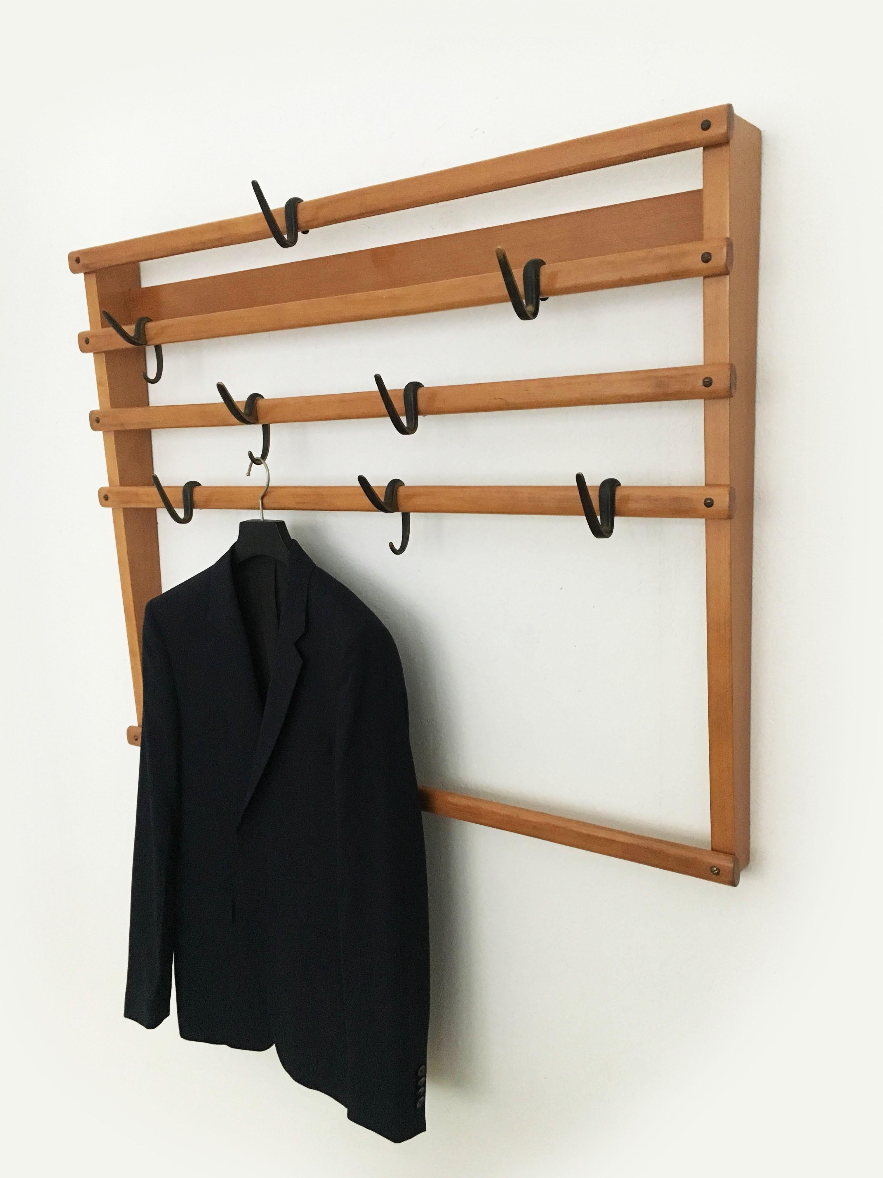 Carl Auböck II. Wall-Mounted Coat Rack Wardrobe, Austria 1960s In Good Condition For Sale In Vienna, AT