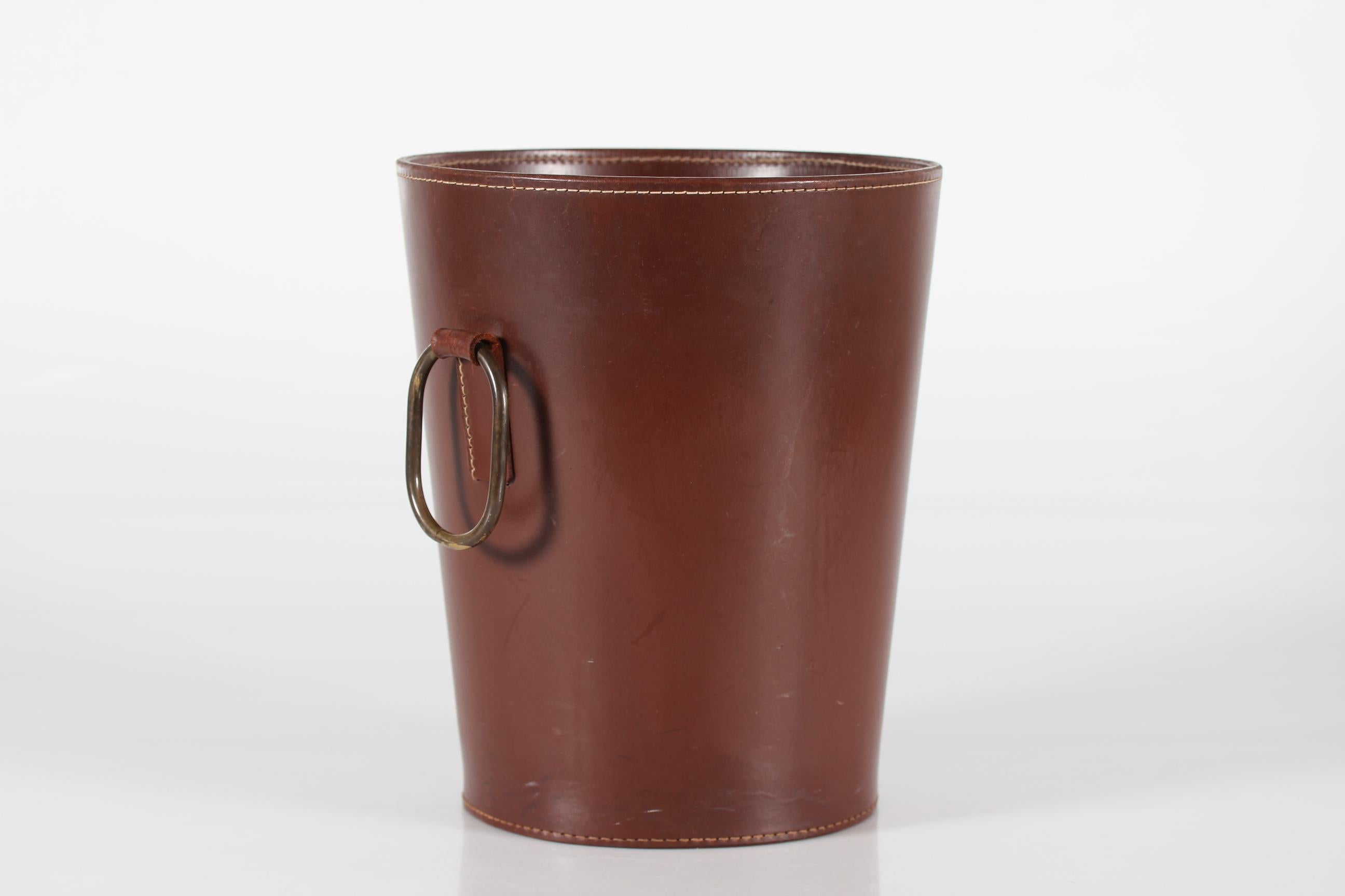 Mid-Century Modern Carl Auböck Wastepaper Basket of Genuine Dark Brown Leather by Illums, 1970s