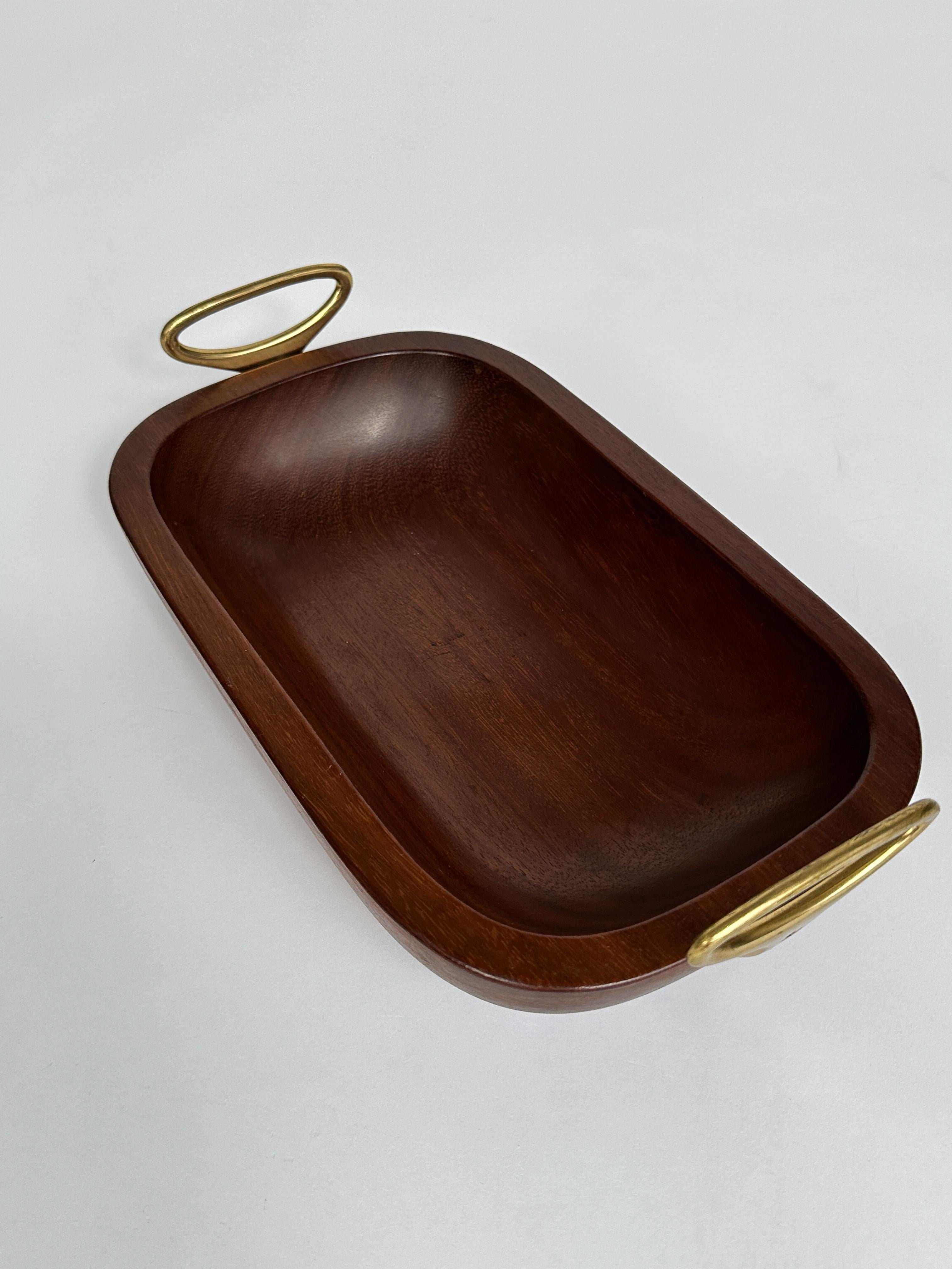Carl Auböck Holzschale Messing Griffe Nussschale Obstschale Wien Österreich 1950er Jahre im Angebot 1