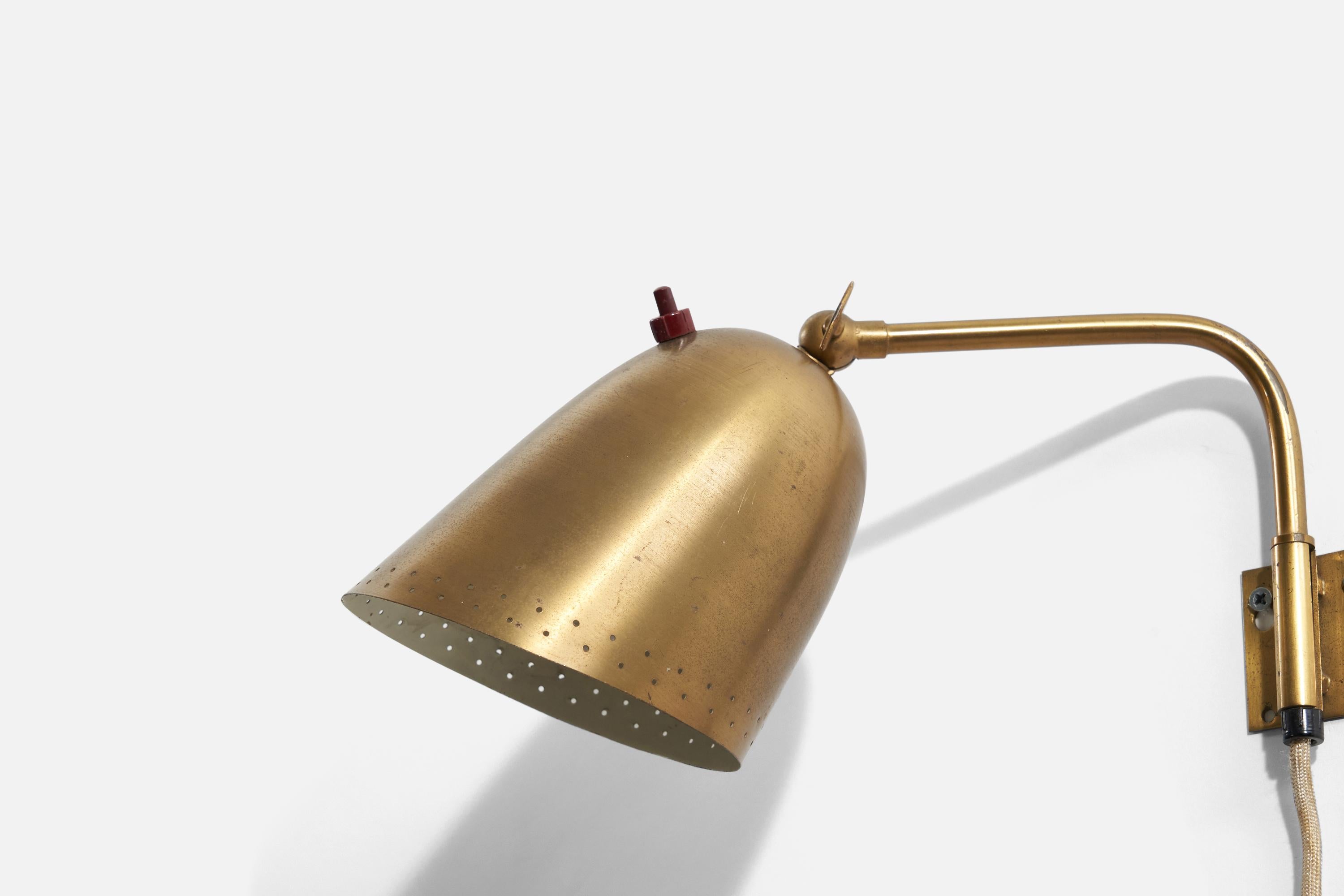 Mid-Century Modern Carl-Axel Acking 'Attributed', Adjustable Wall Light, Brass, Sweden 1940s For Sale