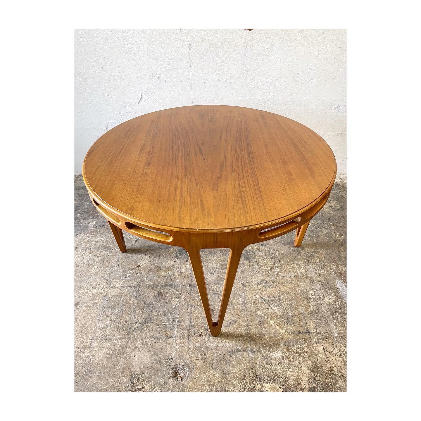 Mid-Century Modern Carl Axel Acking Coffee table