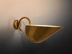 Aplique Carl-Axel Acking de latón perforado