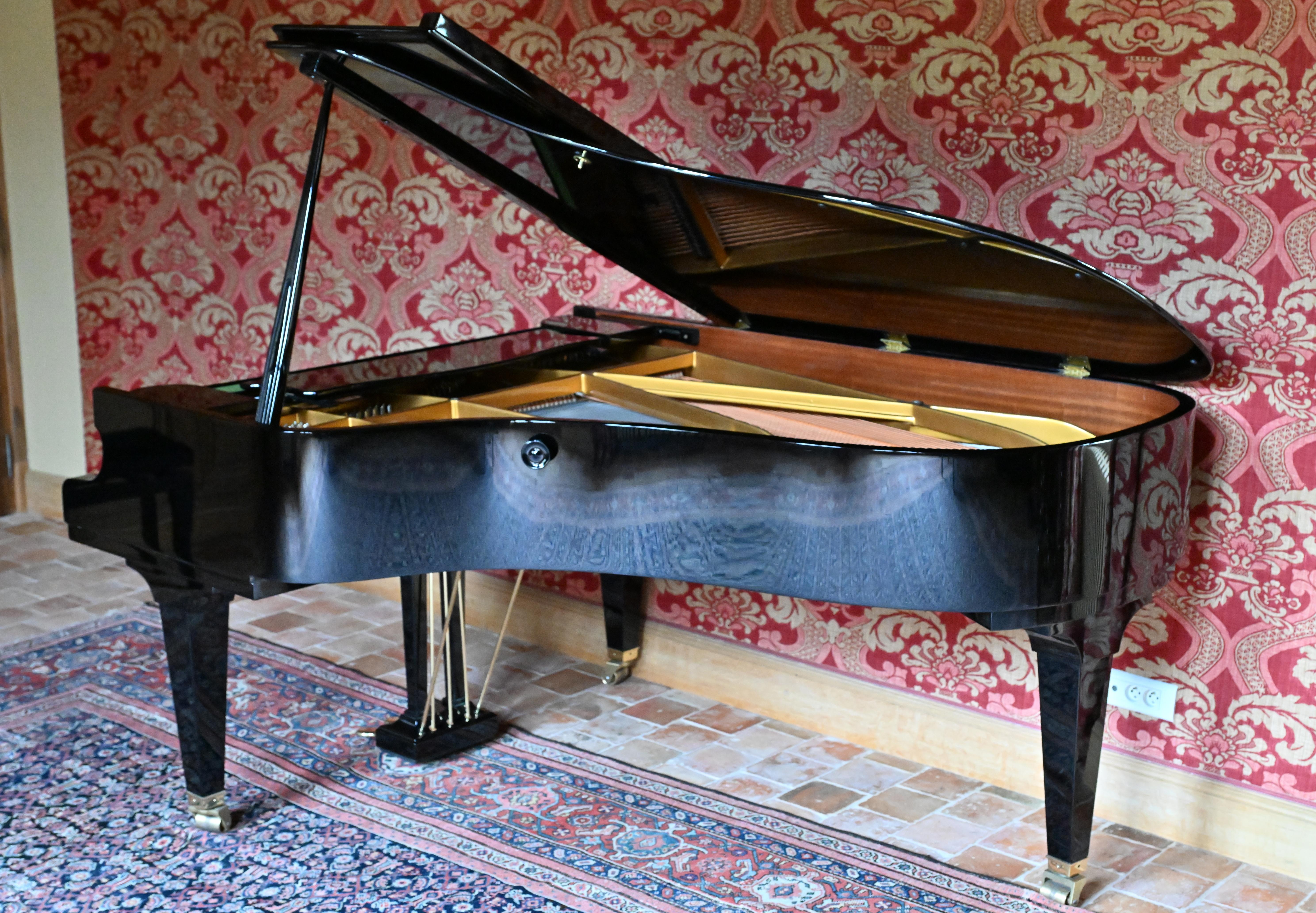 20th Century Carl Bechstein B-88 Concert Grand Piano - 1995 For Sale