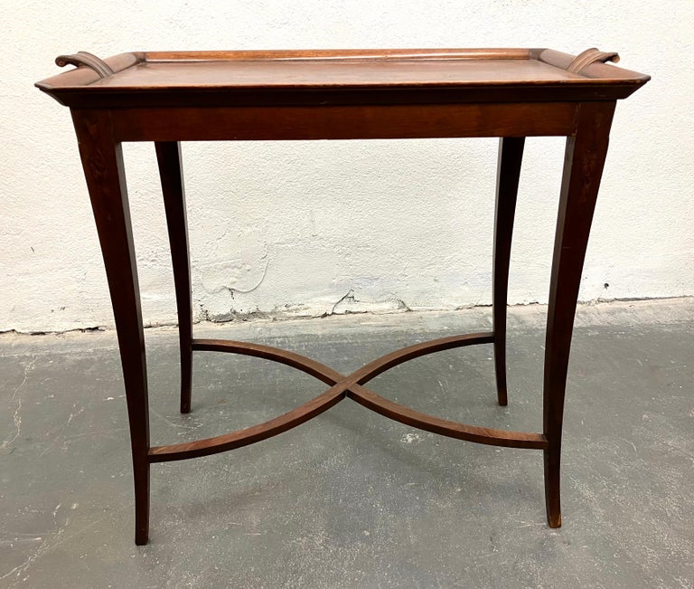 Carl Bergsten Swedish Grace Period Itarsia Occasional Table In Good Condition For Sale In Brooklyn, NY