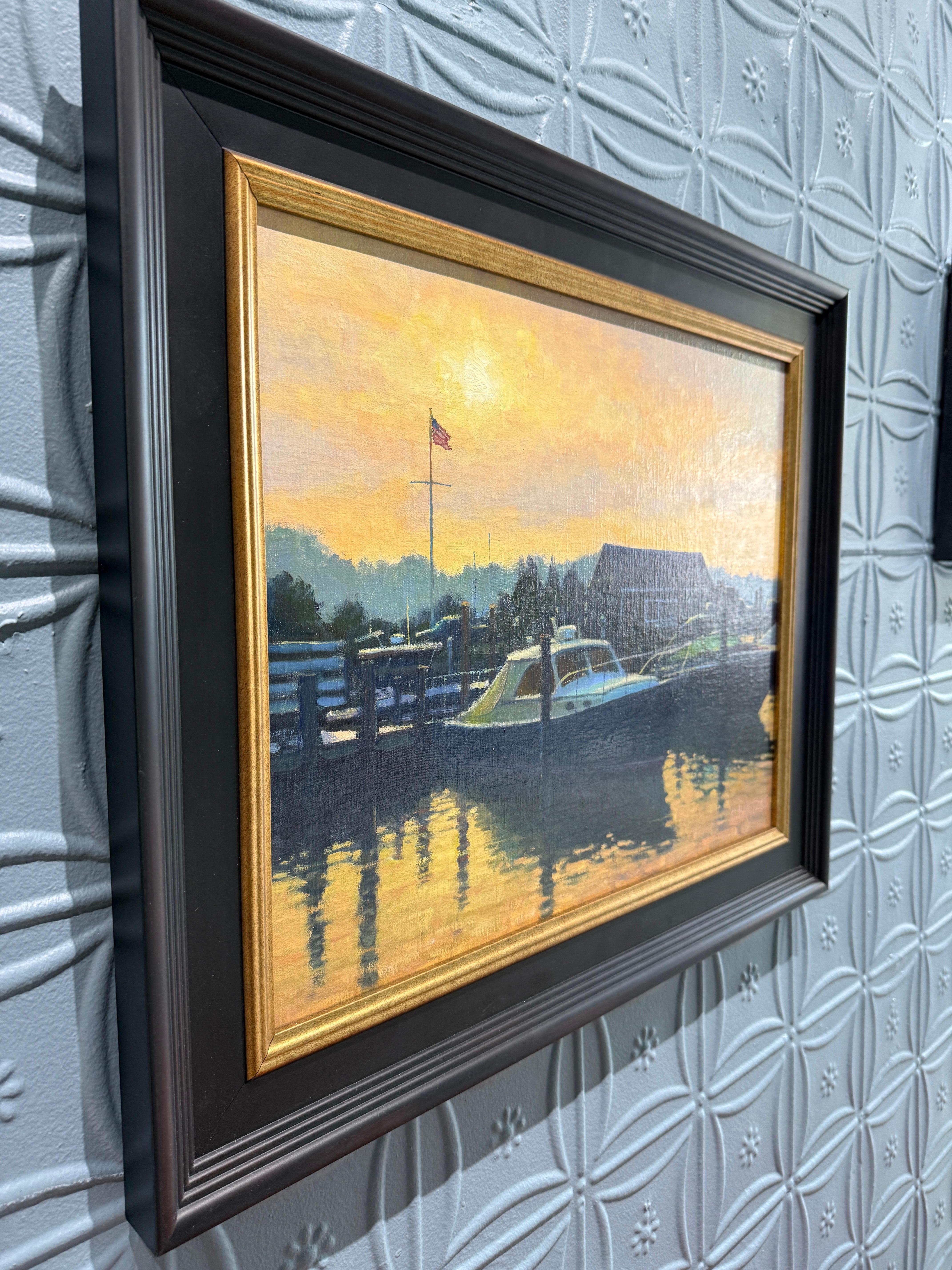„Sag Harbor Pier“ Amerikanische realistische Landschaft mit Booten und einem Sonnenuntergang in einer Kleinstadt im Angebot 8