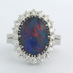 Carl Bucherer - 18k gold ring with opal and brilliant-cut diamond up t0 1.50ct