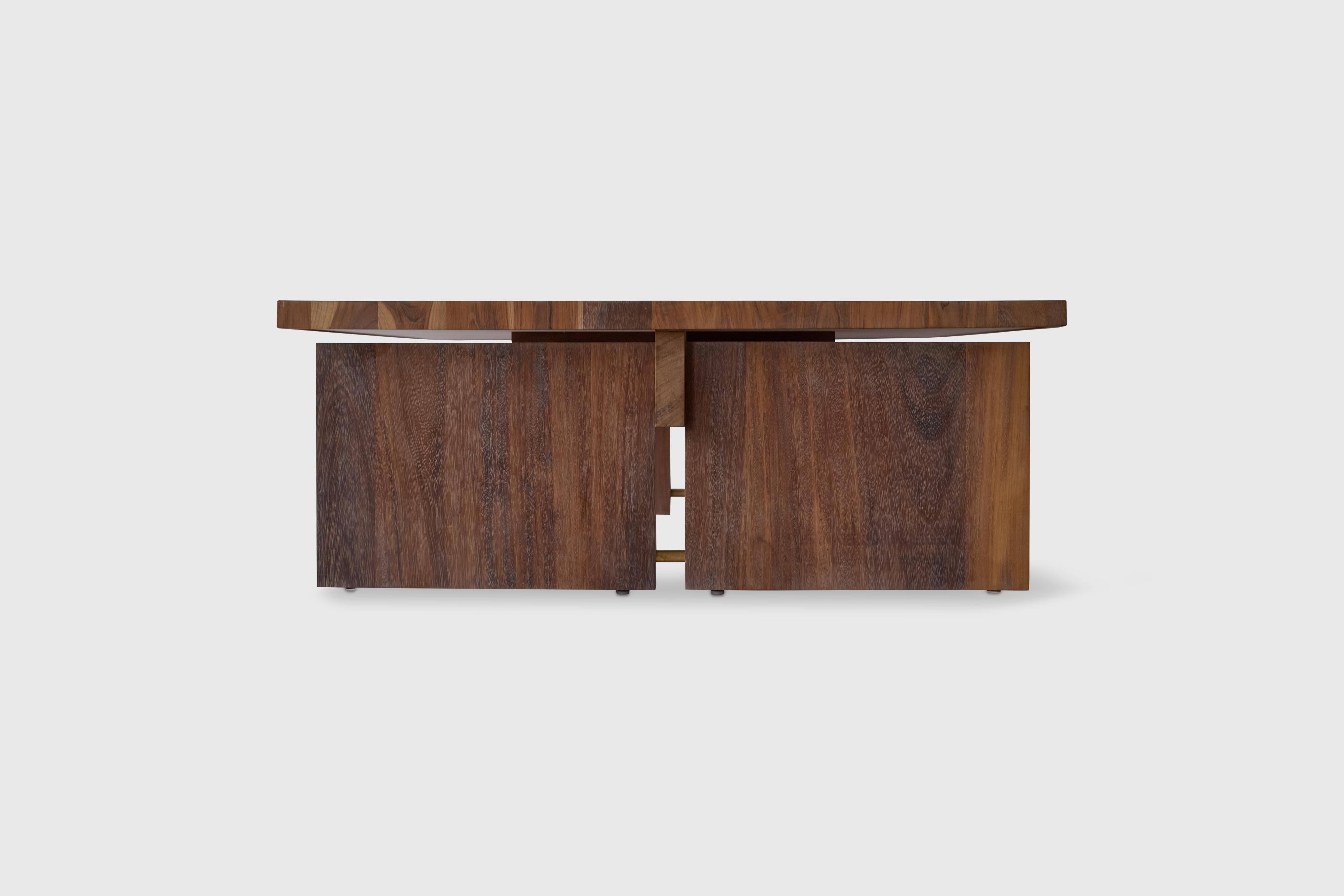 Mesa baja Carl de Atra Design Posmoderno en venta