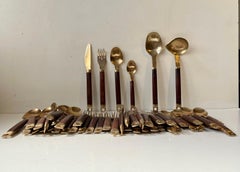 Dänisches modernes Carl Cohr-Besteckset aus Messing und Teakholz für 12 Personen, 1960er Jahre, 50 Teile