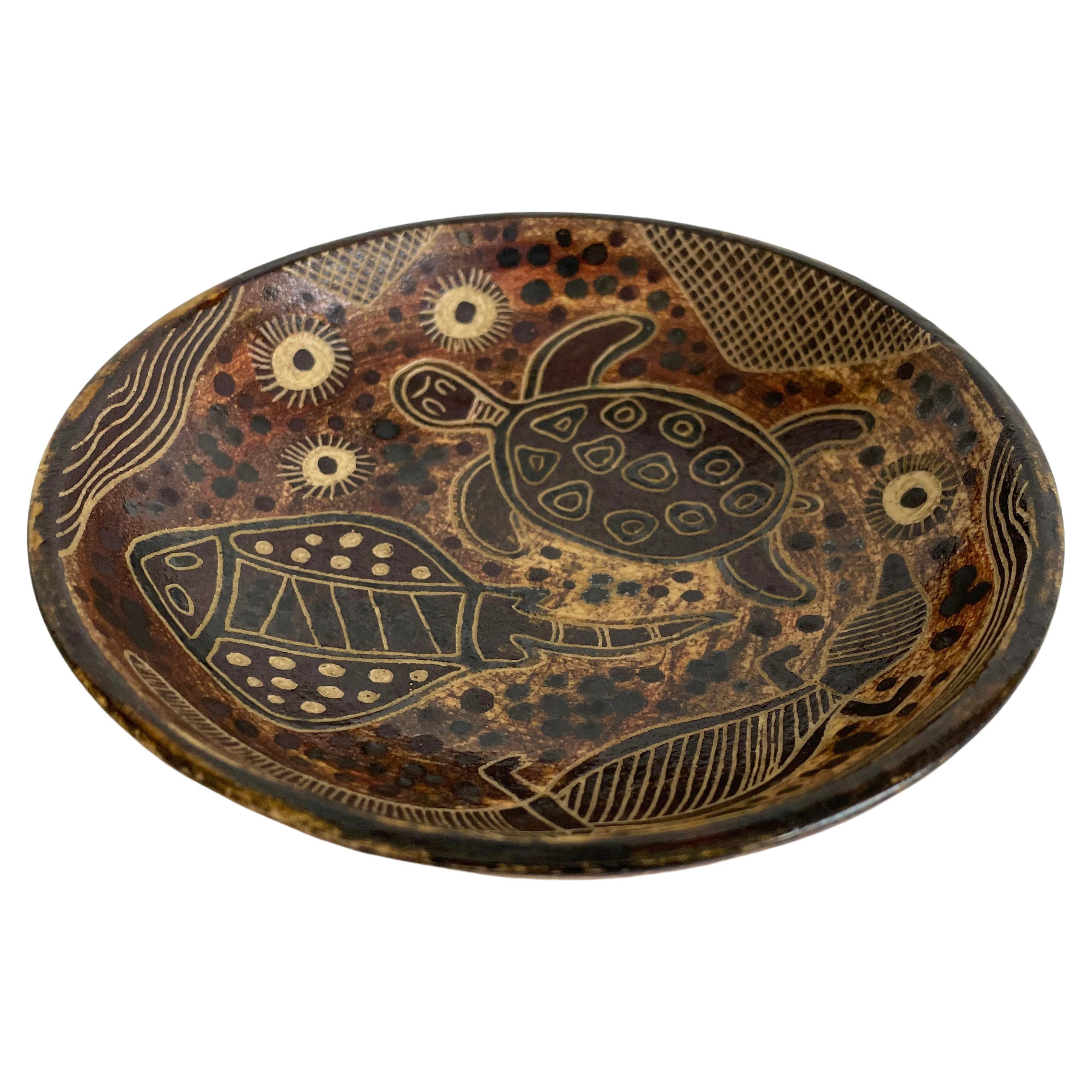 Carl Cooper (Australian) Pottery Dish, Incised Lizard, Stingray & Turtle, c1950 For Sale