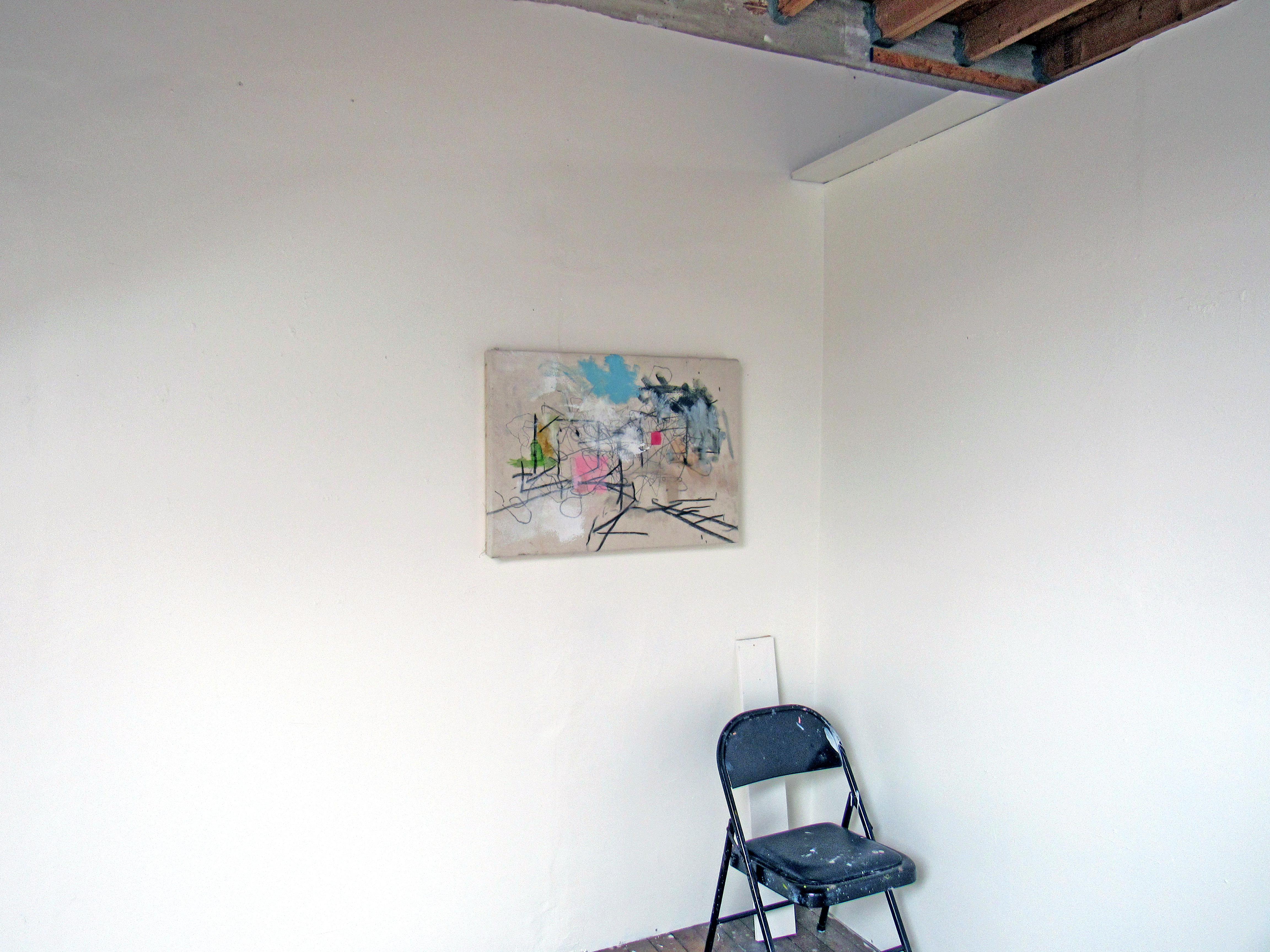 Colchester, audace ed energica astrazione gestuale a tecnica mista - Abstract Painting Grigio di C. Dimitri