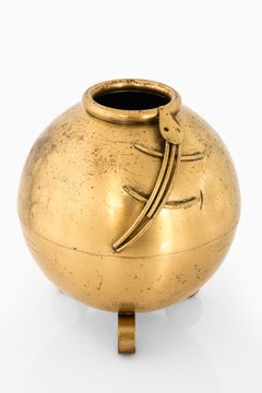 Jarrón Carl-Einar Borgström Producido por Ystad Metall en Suecia