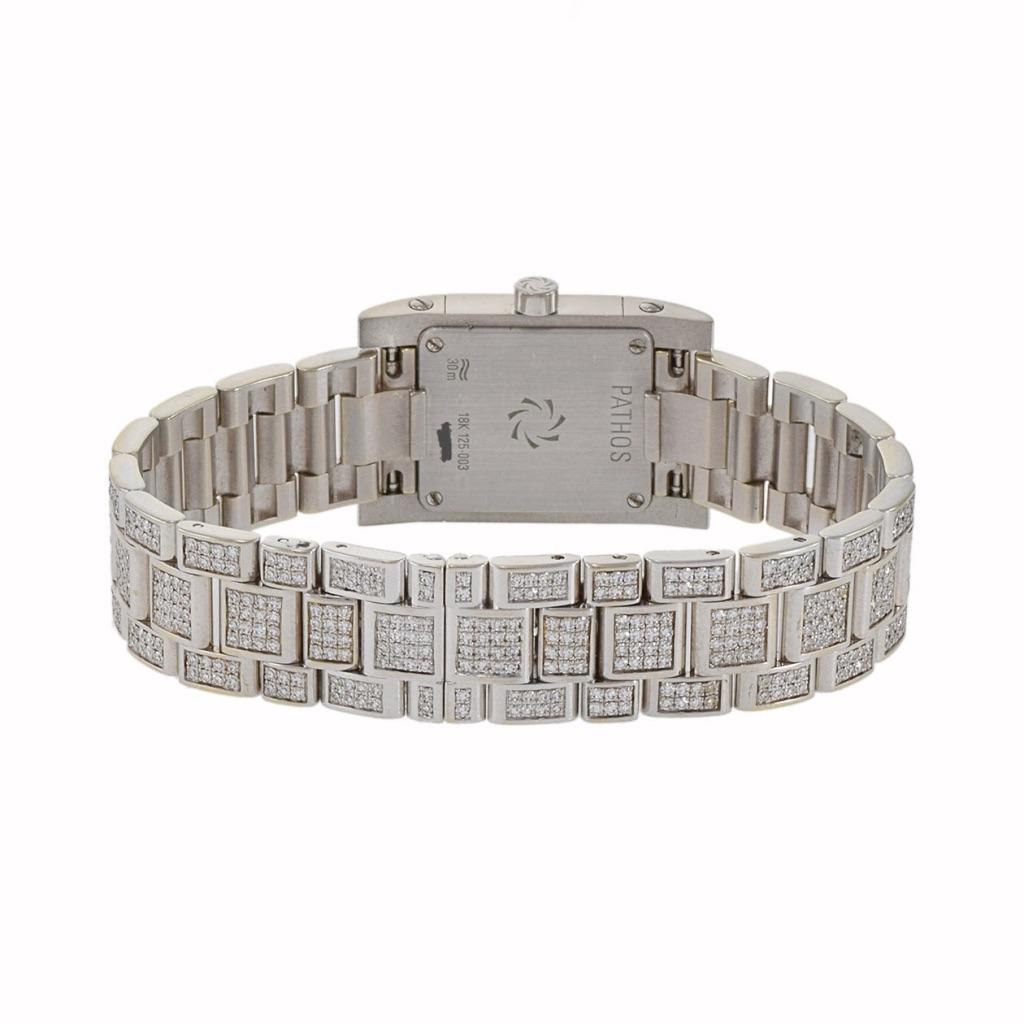 Carl F. Bucherer Pathos Uhr aus 18 Karat Weißgold Perlmutt und Diamanten (Rundschliff) im Angebot