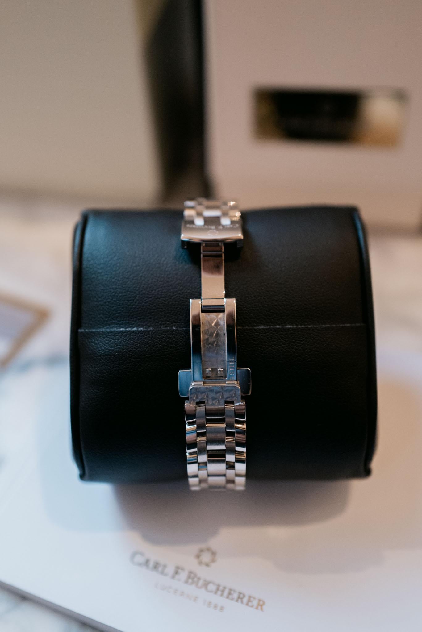 Carl F. Bucherer Patravi Autodate 00.10621.08.77.21 Perlmutt und Diamant im Angebot 2