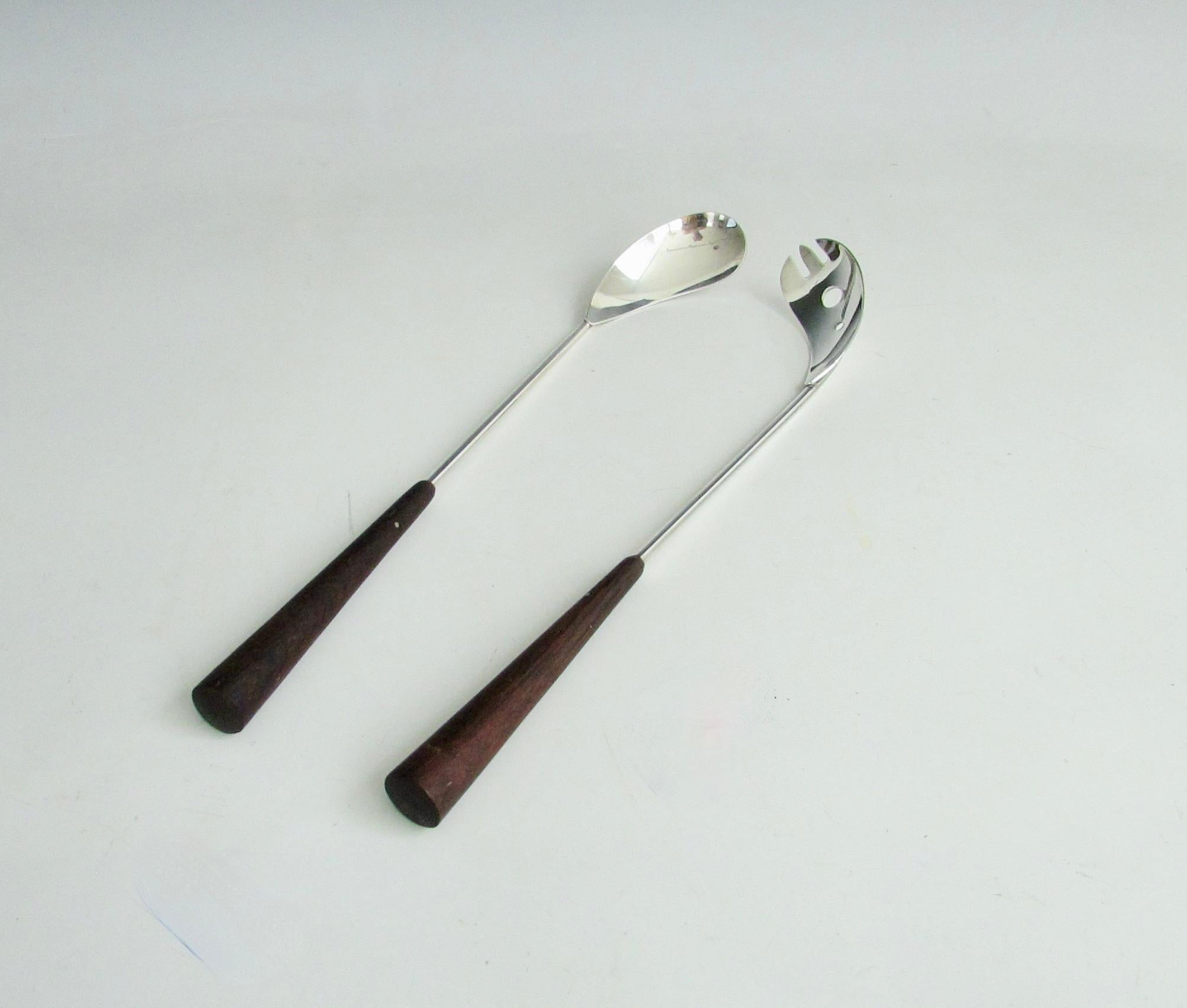 Carl F. Christiansen Salatbesteck aus Rosenholz mit versilberten Tafelsilber, gekennzeichnet Dänemark CC (Moderne der Mitte des Jahrhunderts) im Angebot