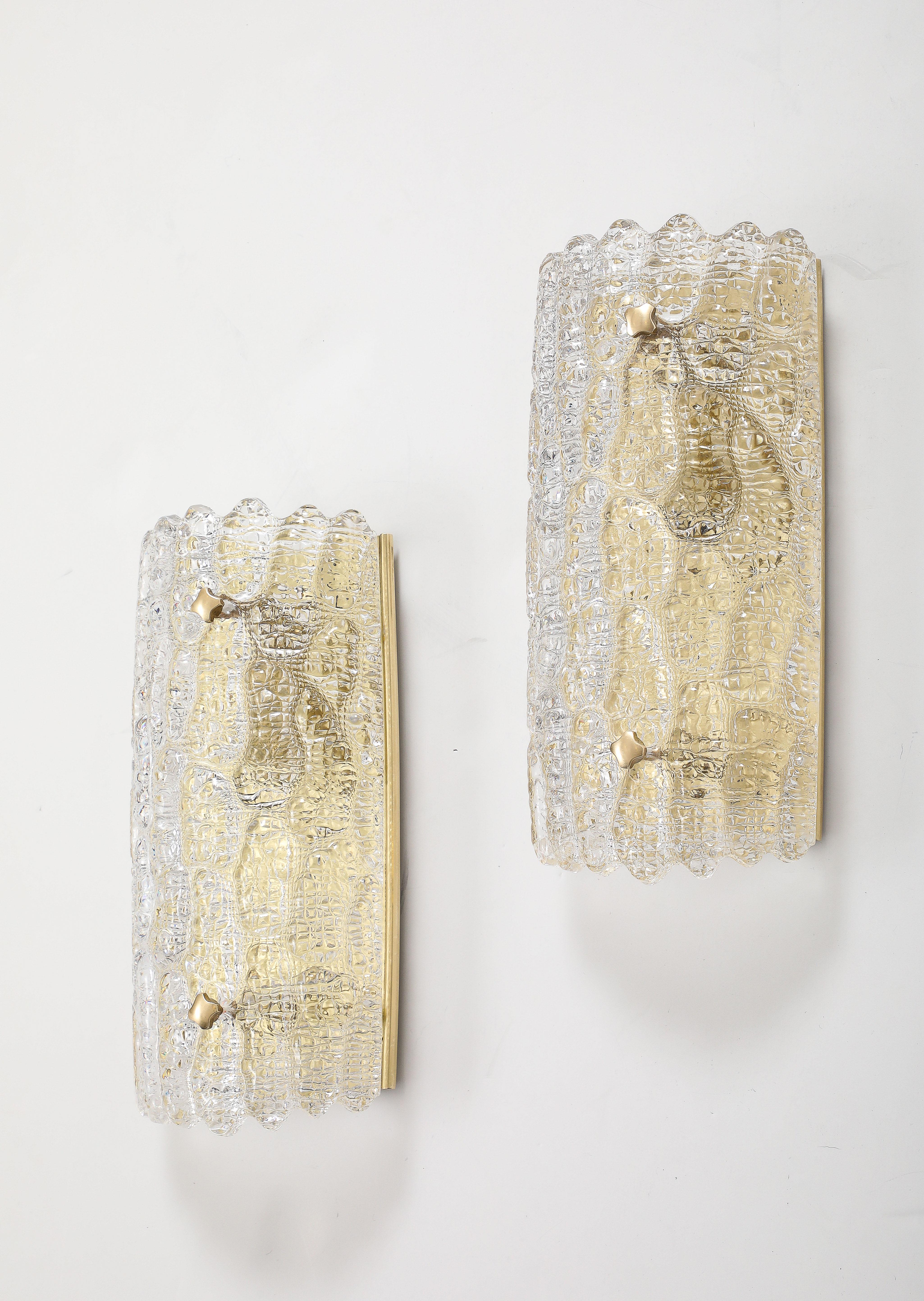 Carl Fagerlund  Apliques de cristal y latón  (4 Pares Disponibles) Sueco en venta