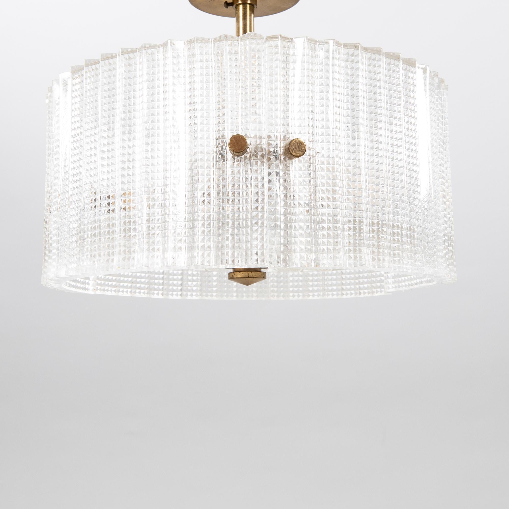 Carl fagerlund pour Orrefors, Suède, 1960
Bon état
Sur un autre modèle similaire avec  mêmes dimensions en stock 