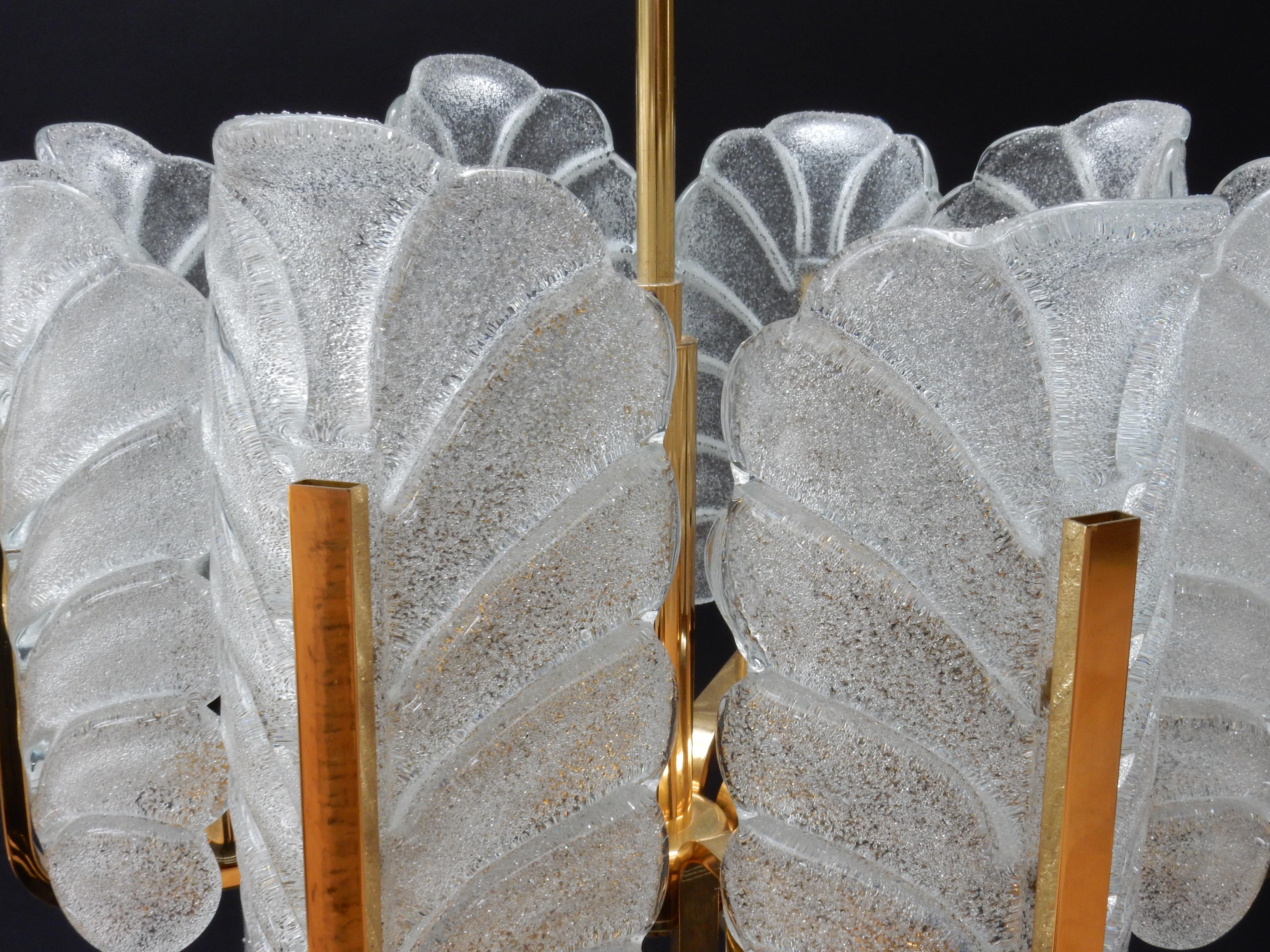 Svedese Lampadario in vetro Carl Fagerlund di Orrefors con uscita in ottone in vendita