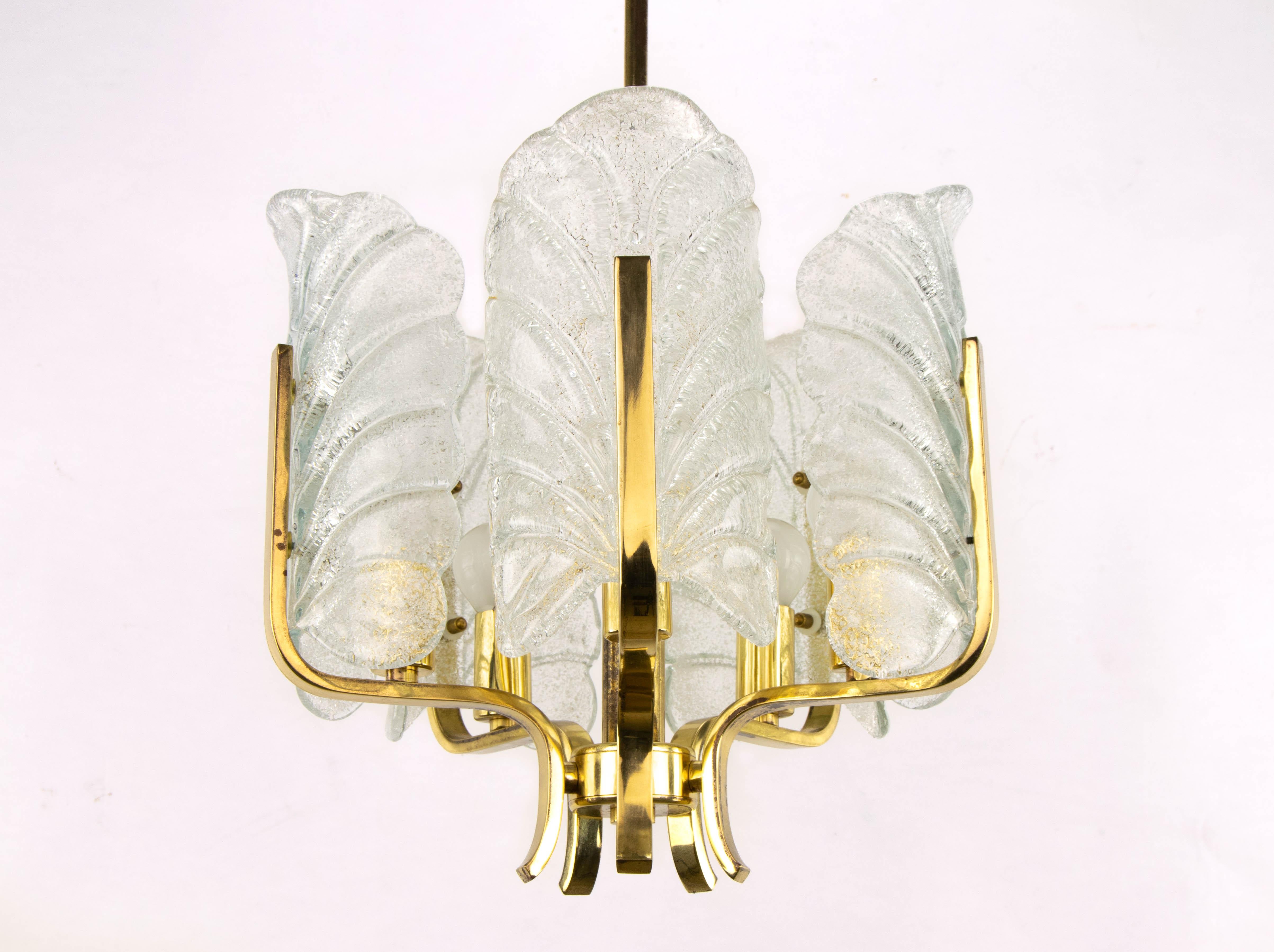 Lustre Carl Fagerlund en feuilles de verre et acier doré:: Orrefors:: Suède 1960 Bon état à Escalona, Toledo