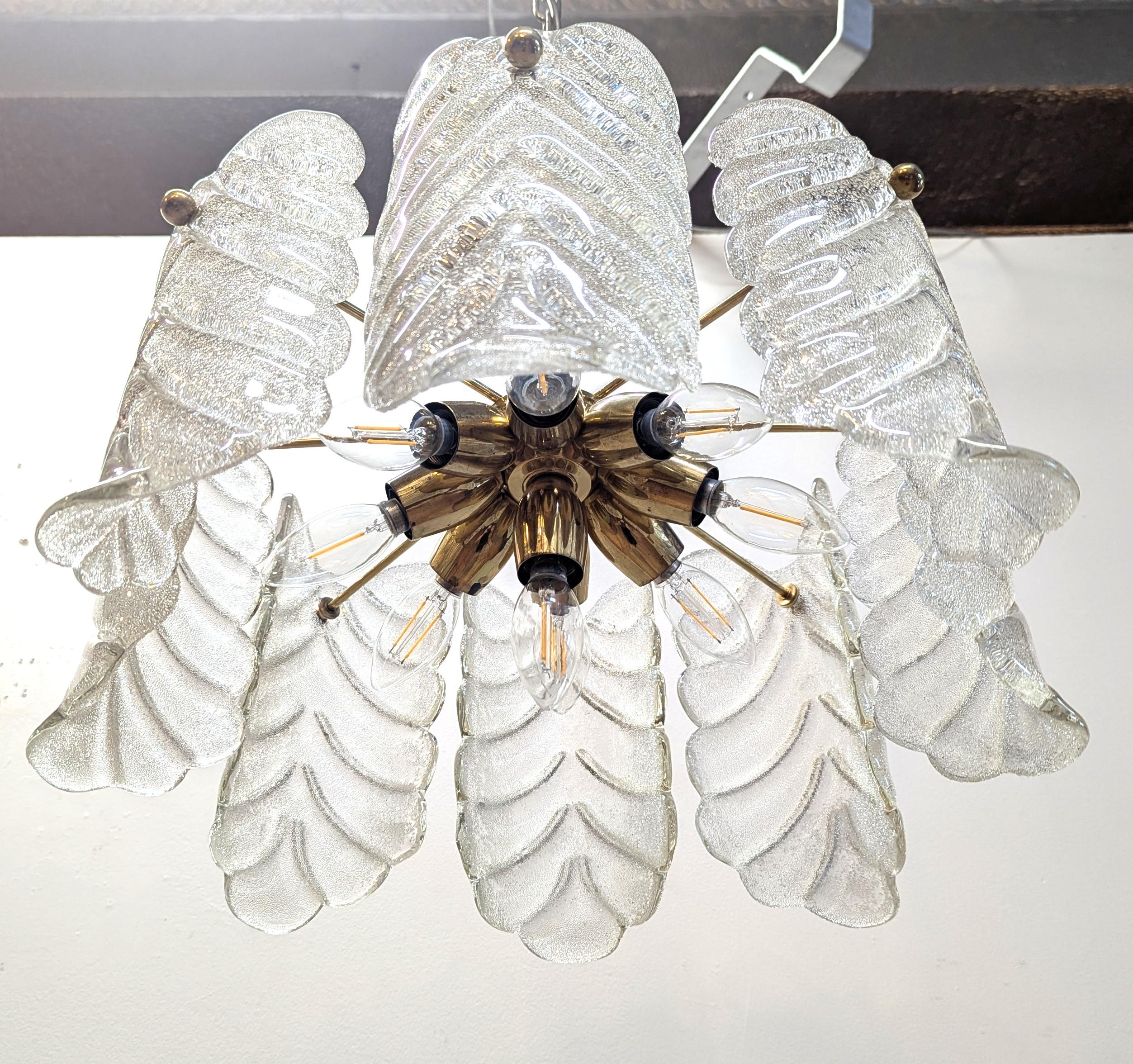Svedese Lampadario a foglie in ottone e vetro di Murano di Carl Fagerlund Orrefors in vendita