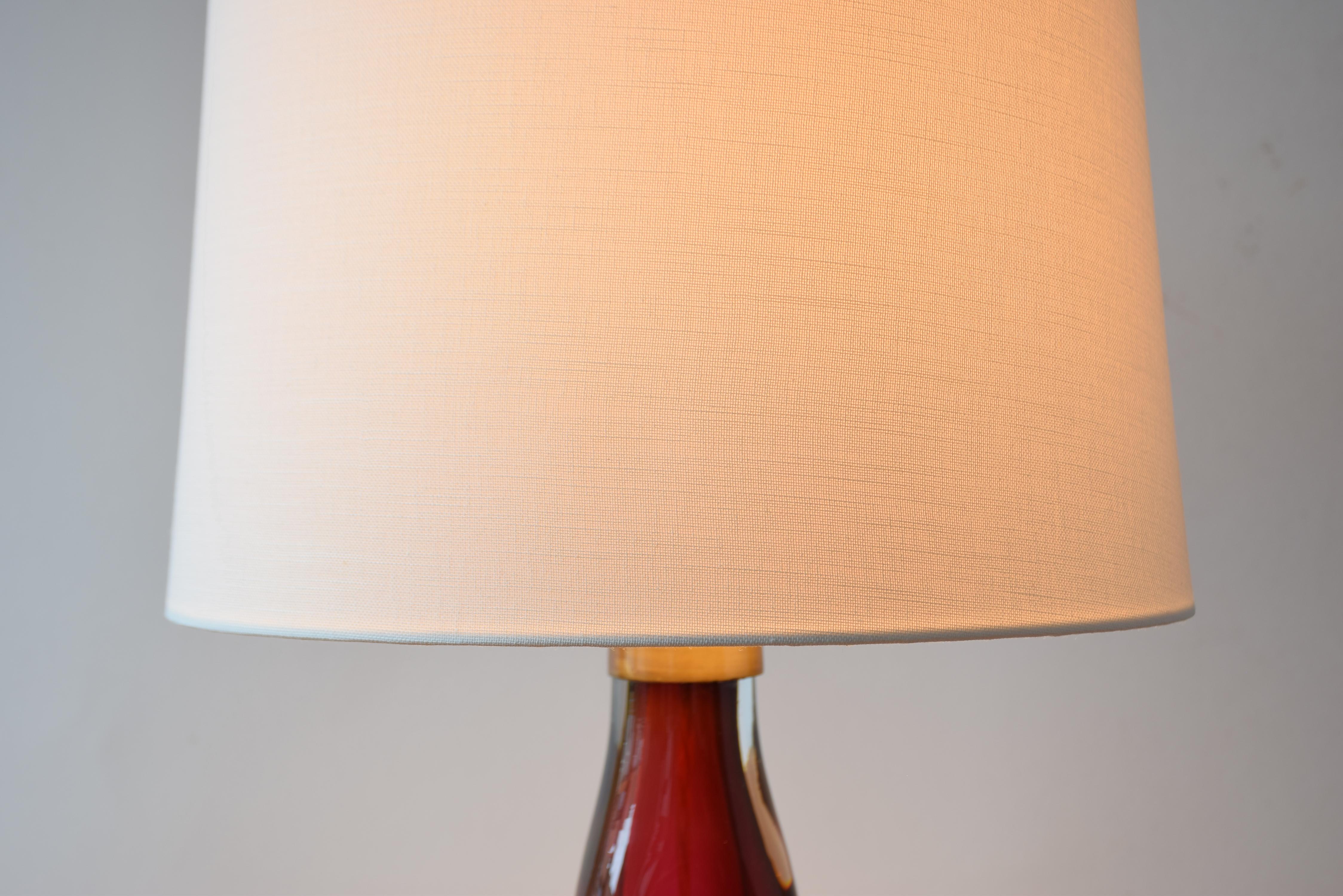 Carl Fagerlund Red Crystal Glass Table Lamp for Orrefors Sweden Midcentury 1960s en vente 6