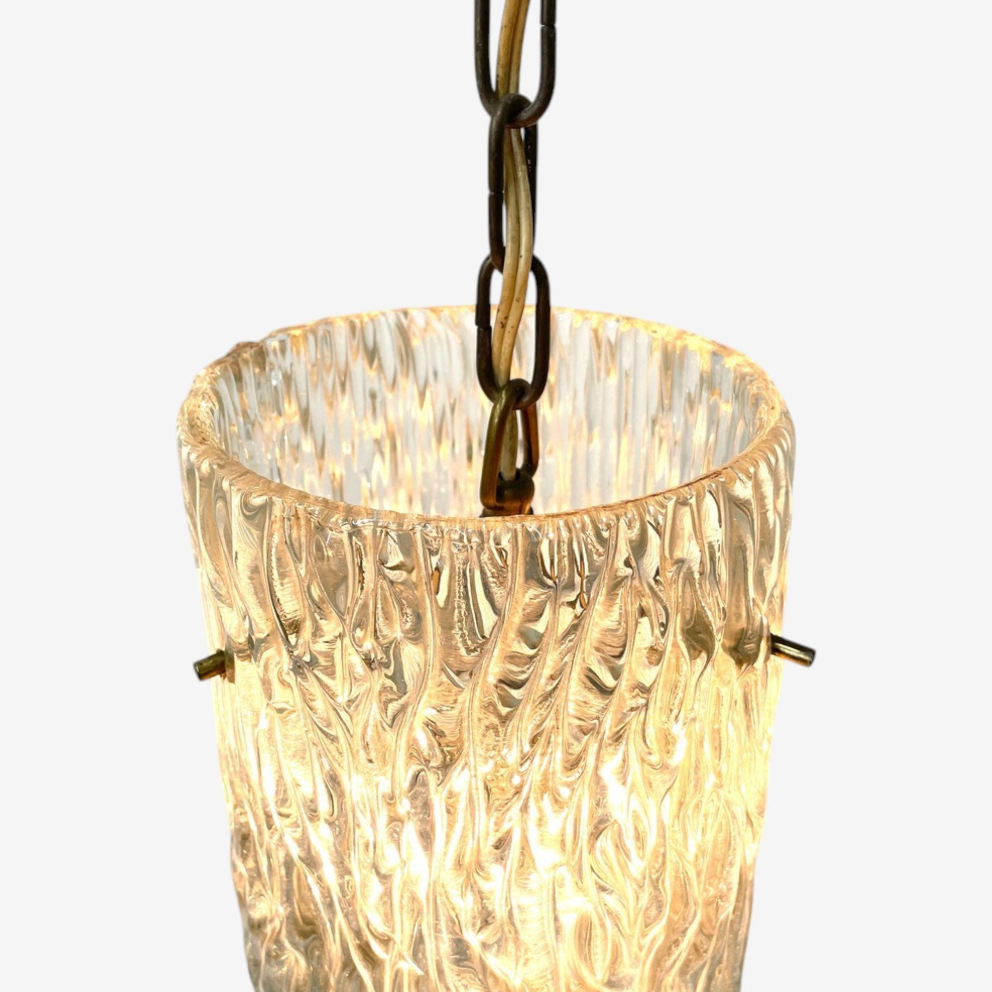 Carl Fagerlund, Lampada a sospensione moderna svedese, vetro testurizzato, Svezia, anni '40 in vendita 1