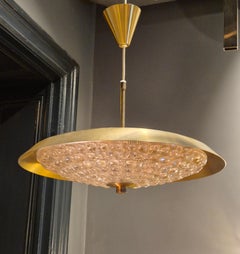 Carl Fagerlund, schwedische moderne Pendelleuchte aus Messing und schönem Orrefors-Glas.