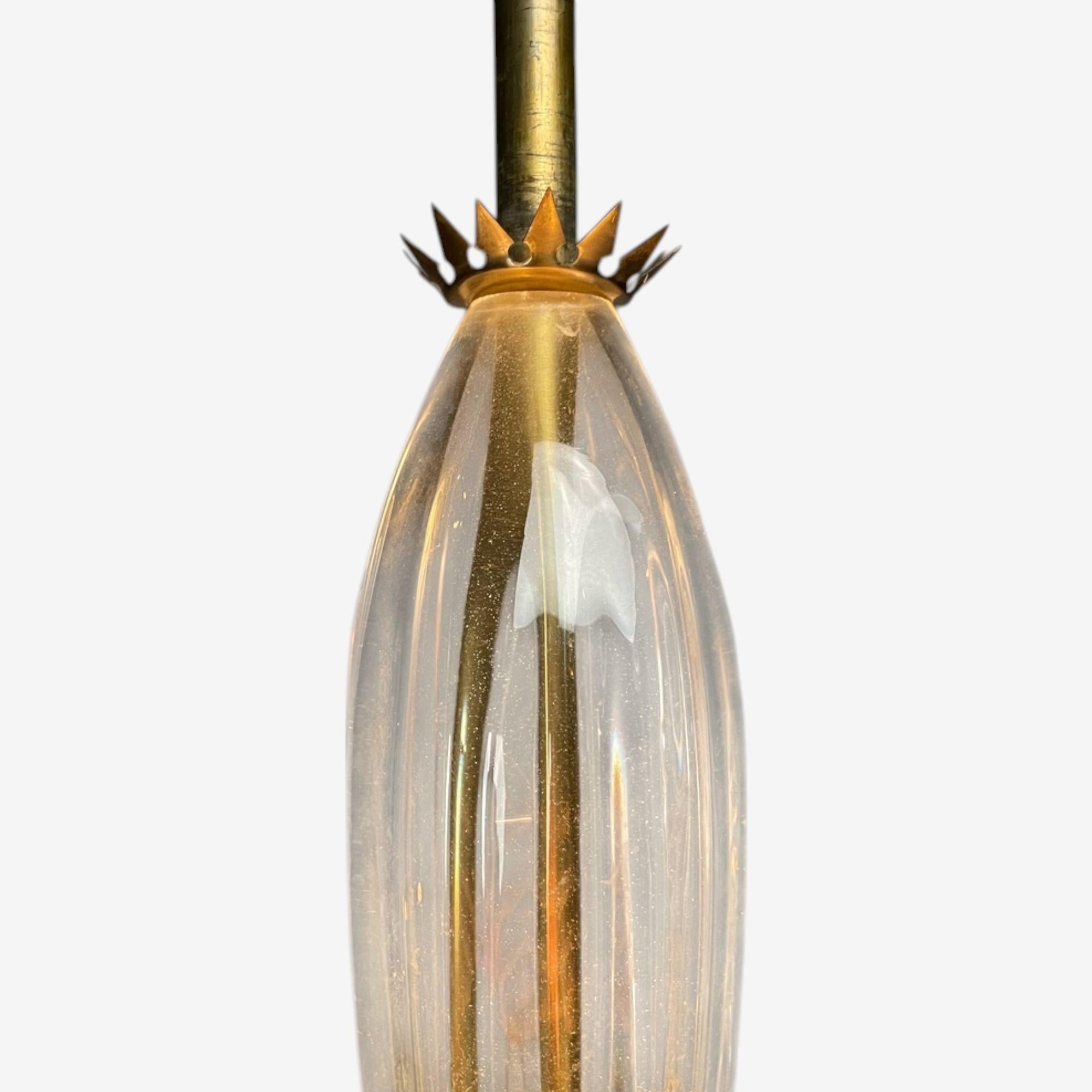 Laiton Carl Fagerlund, moderne suédois, verre texturé, lustre, Suède, années 1940 en vente