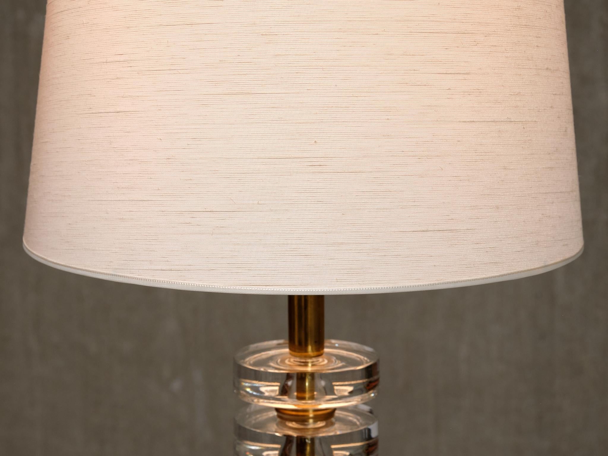 Mid-20th Century Carl Fagerlund Table Lamp in Brass and Glass, Orrefors, Sweden, 1950s For Sale
