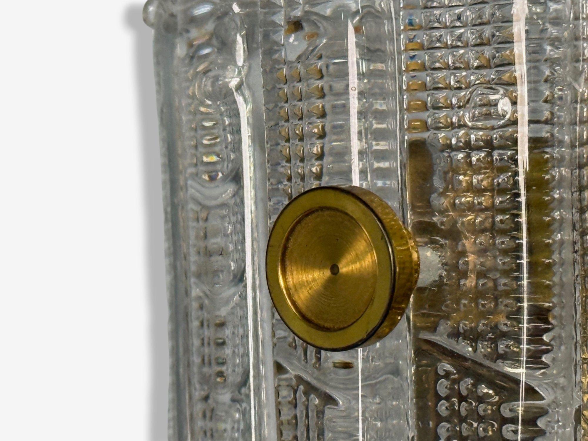 Carl Fagerlund, Textured Glass, Brass, Large Wall Sconce, Sweden, 1940s In Good Condition For Sale In Manhasset, NY