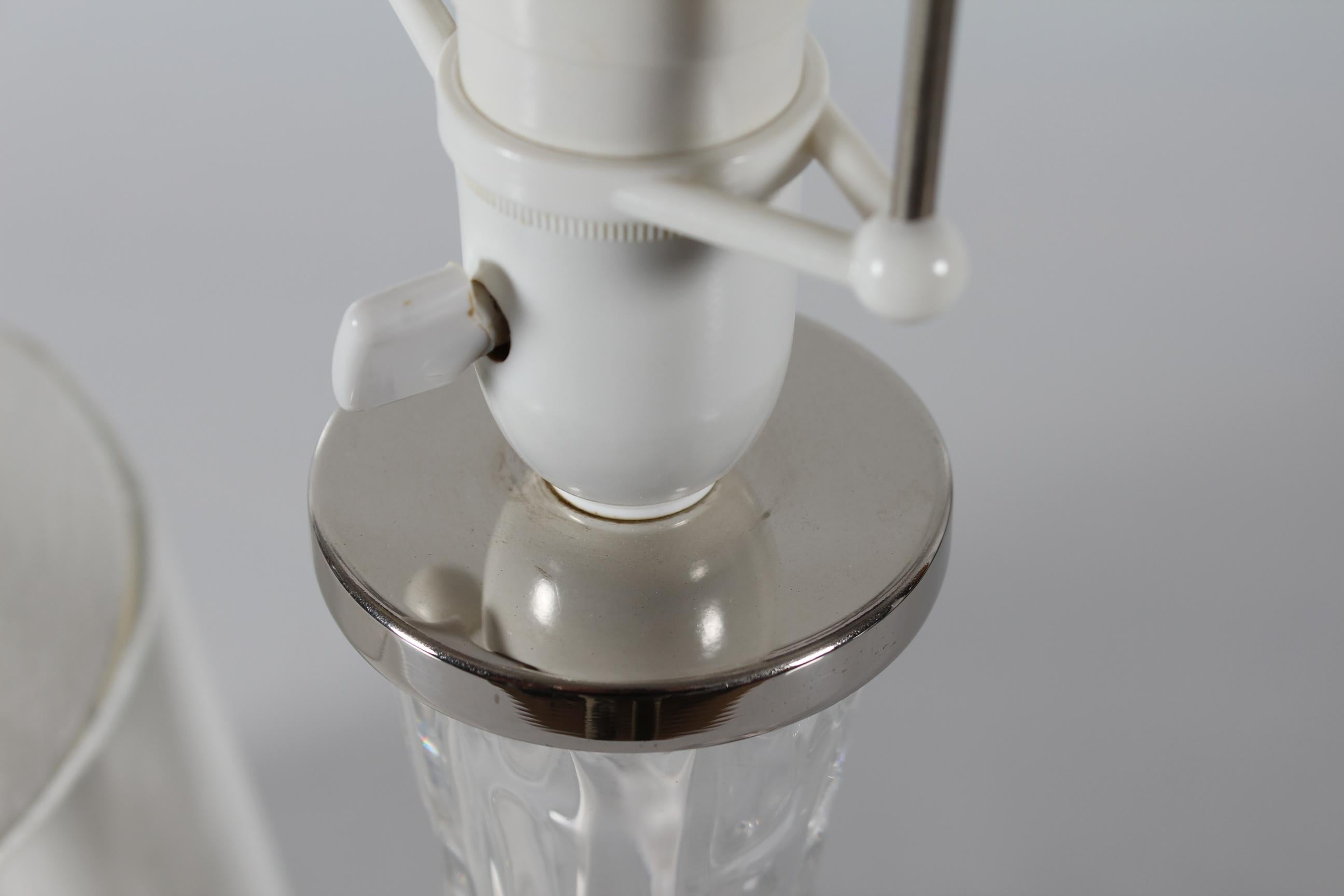 Milieu du XXe siècle Carl Fagerlund lampe de bureau vintage en verre transparent pour Orrefors, Suède, années 1960 en vente